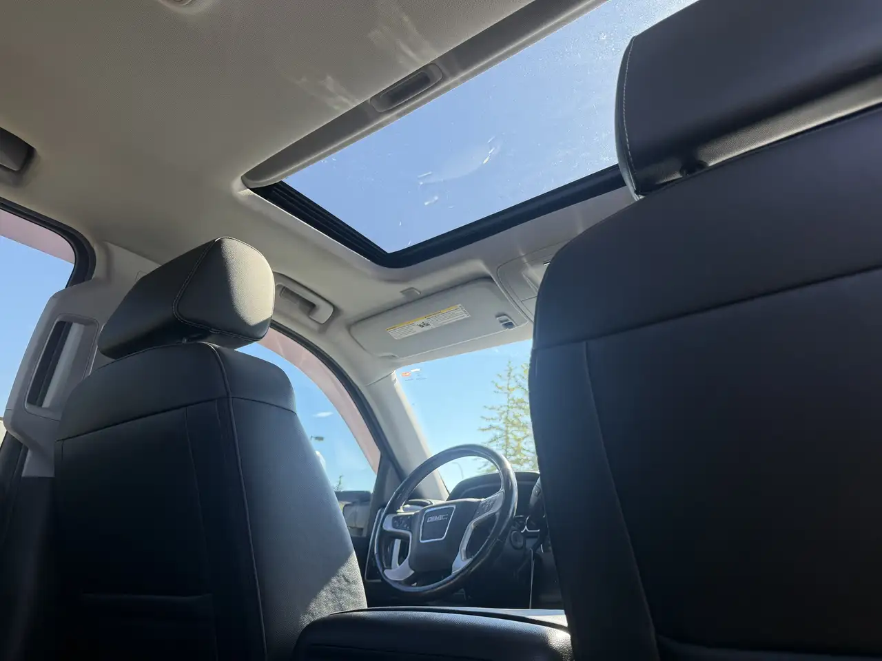 GMC Sierra 1500 photo GMC Sierra 1500
