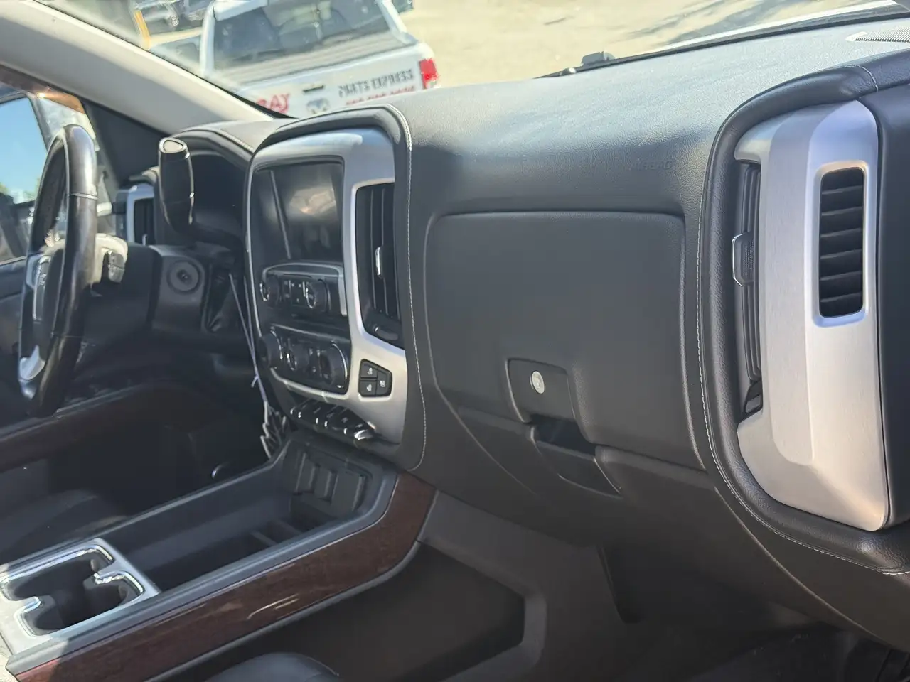 GMC Sierra 1500 photo GMC Sierra 1500