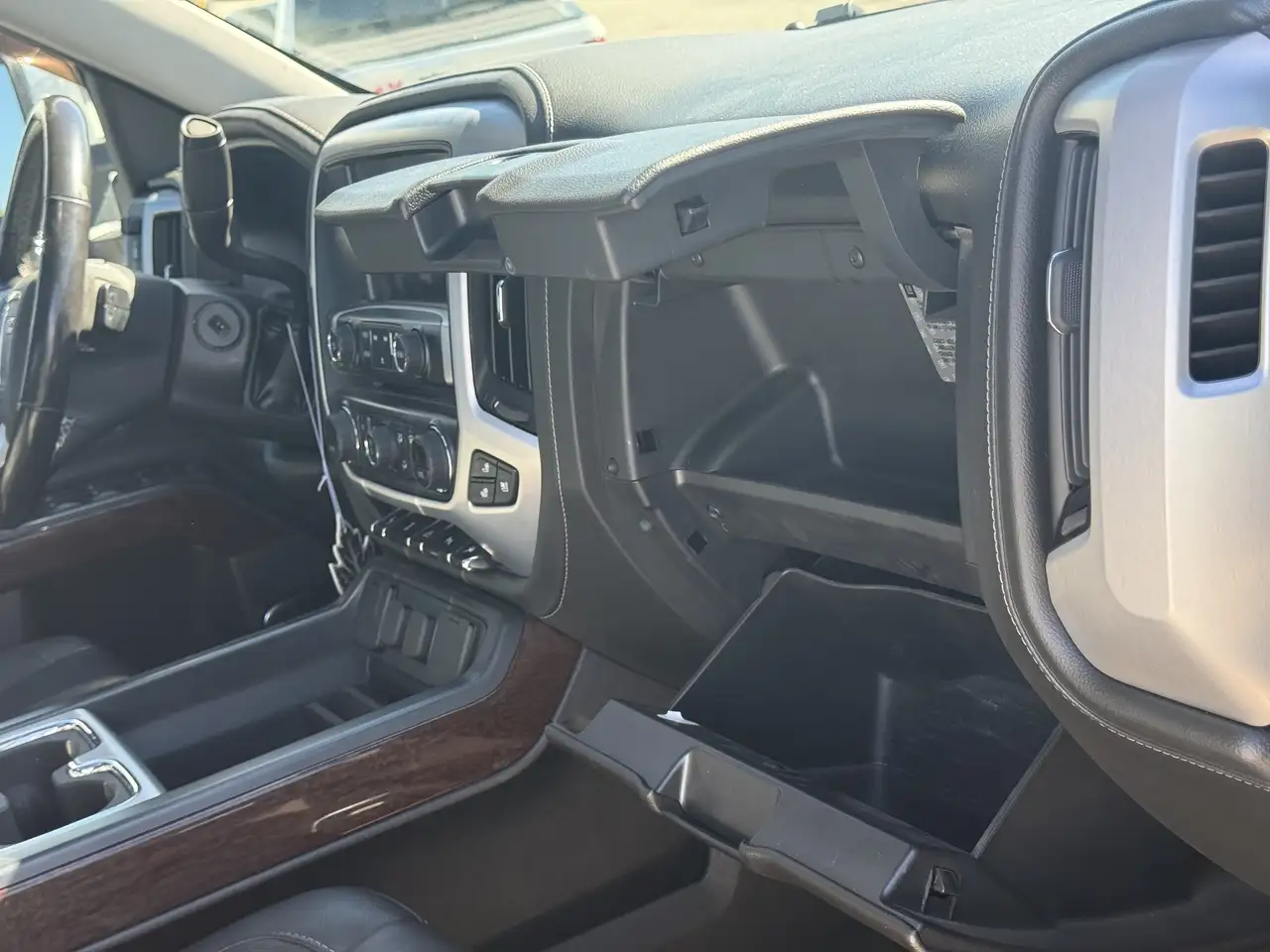 GMC Sierra 1500 photo GMC Sierra 1500