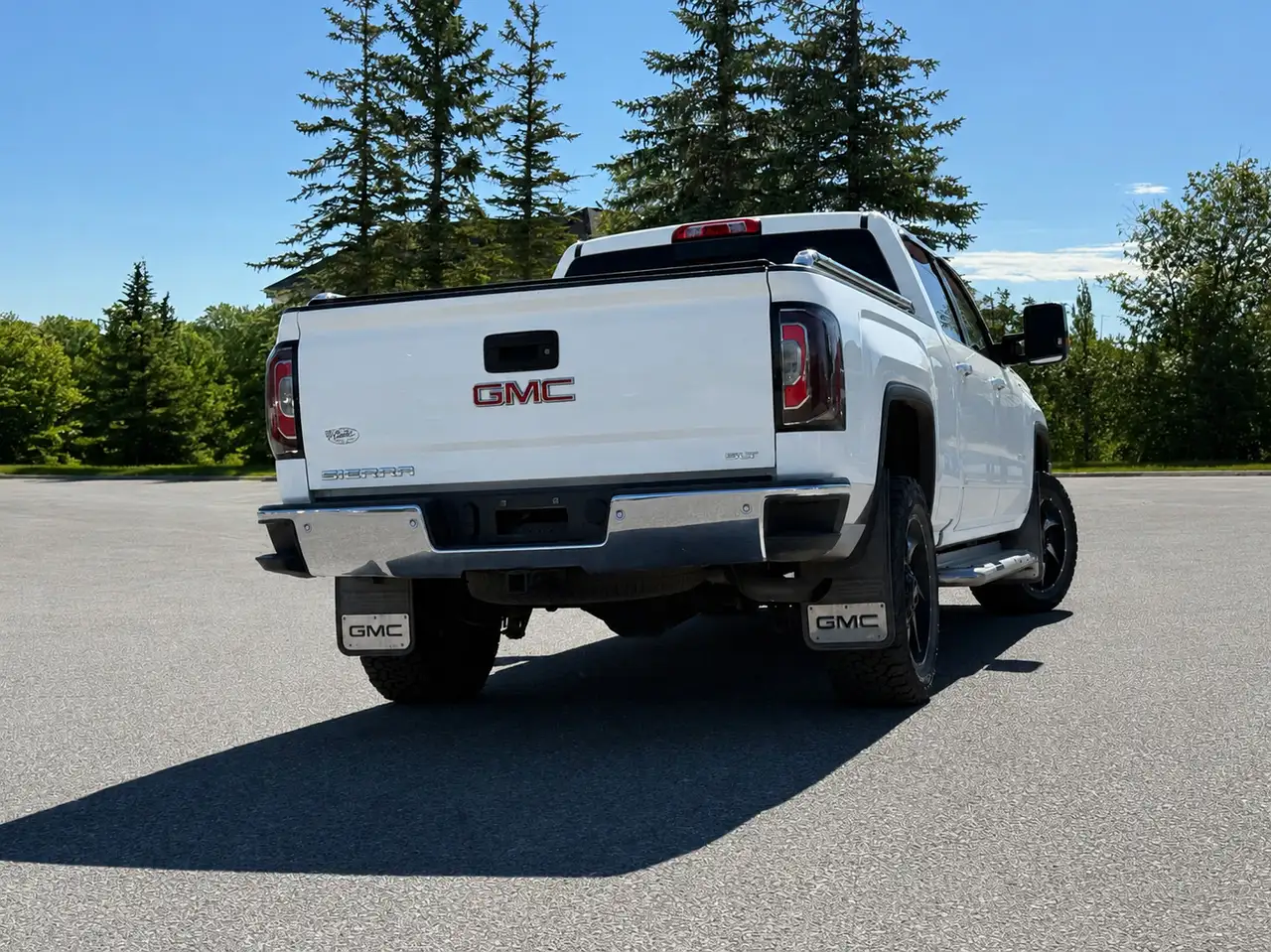 GMC Sierra 1500 photo GMC Sierra 1500