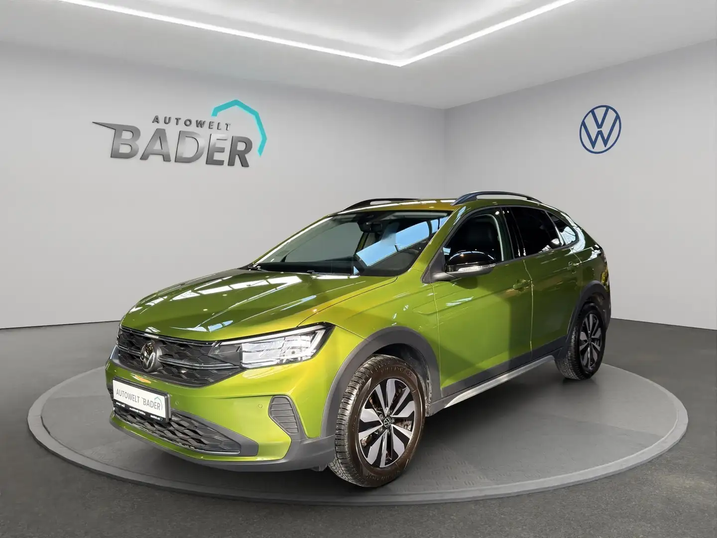 Volkswagen Taigo Life 1,0 l TSI DSG LED ACC RFK Goal Grün - 1