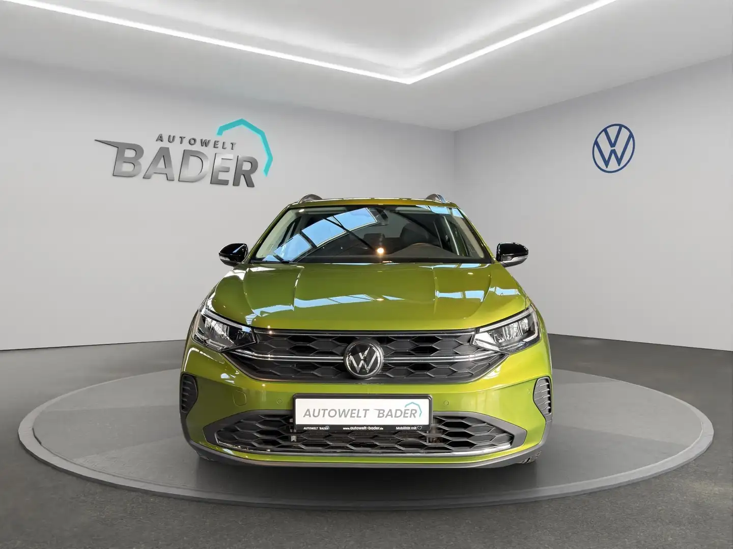 Volkswagen Taigo Life 1,0 l TSI DSG LED ACC RFK Goal Grün - 2