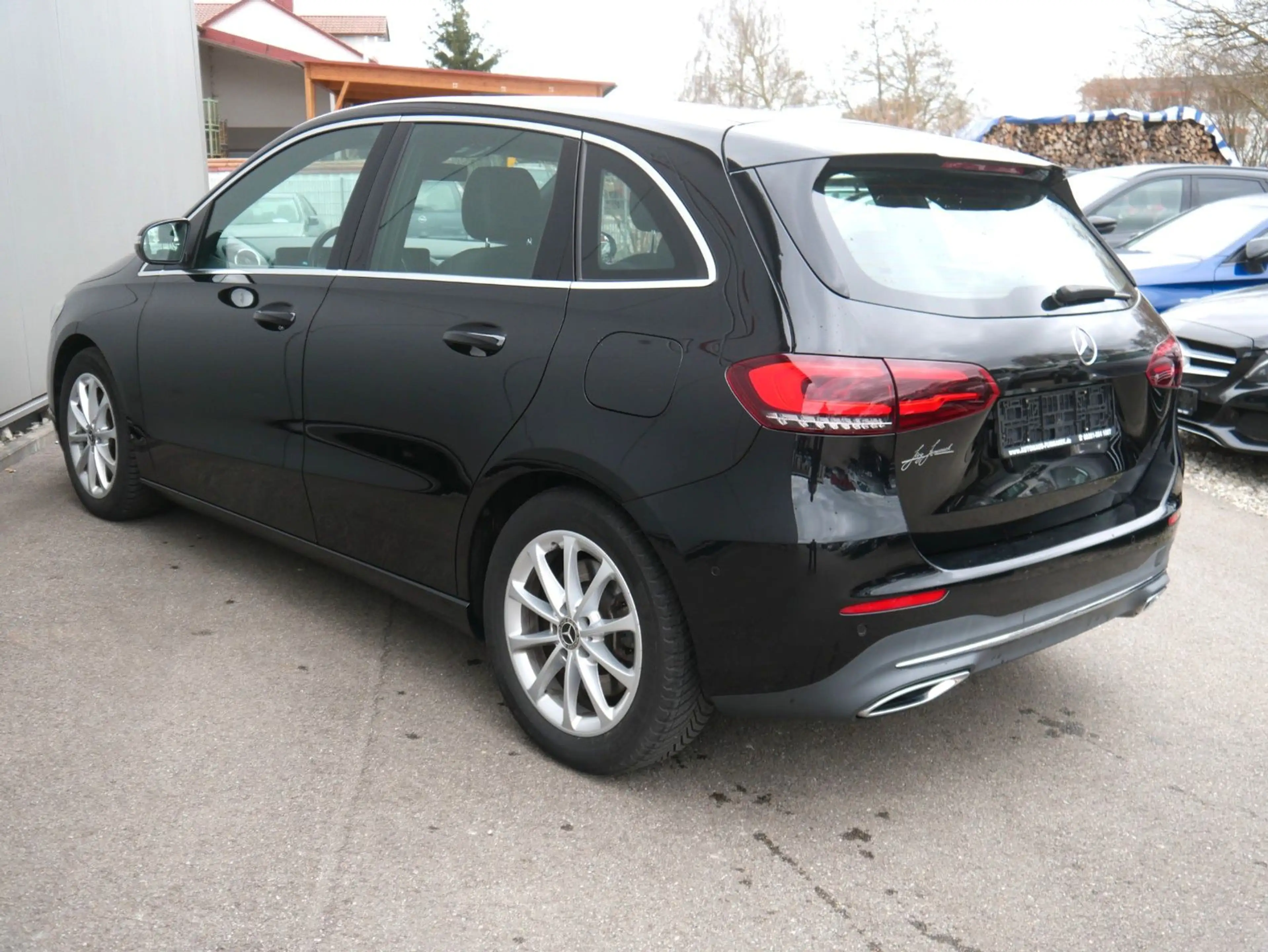 Mercedes-Benz B 250 Progressive NAVI-PREM/LED/RFK/E-HECKKLAPPE — photo 2