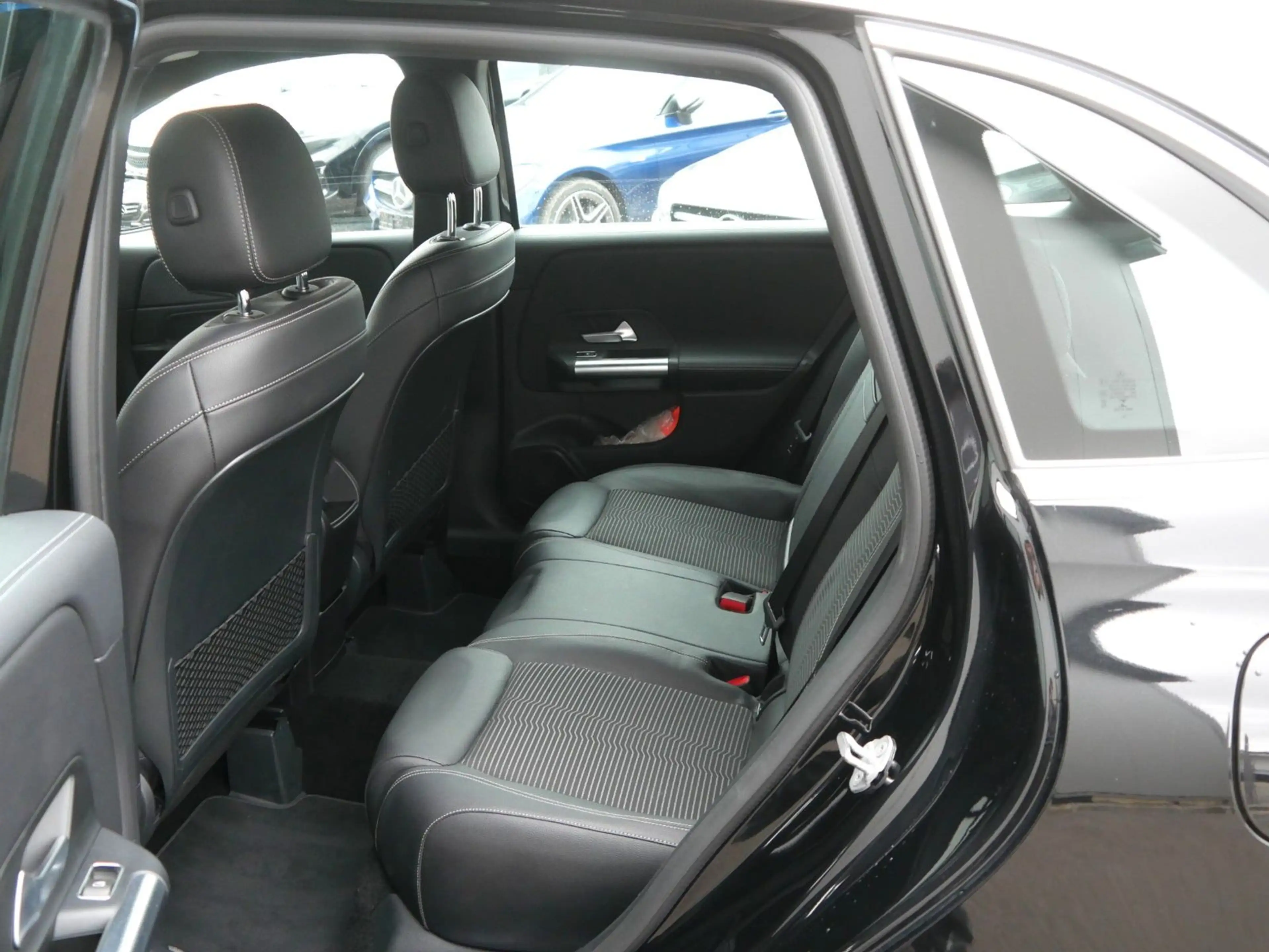 Mercedes-Benz B 250 Progressive NAVI-PREM/LED/RFK/E-HECKKLAPPE — photo 10