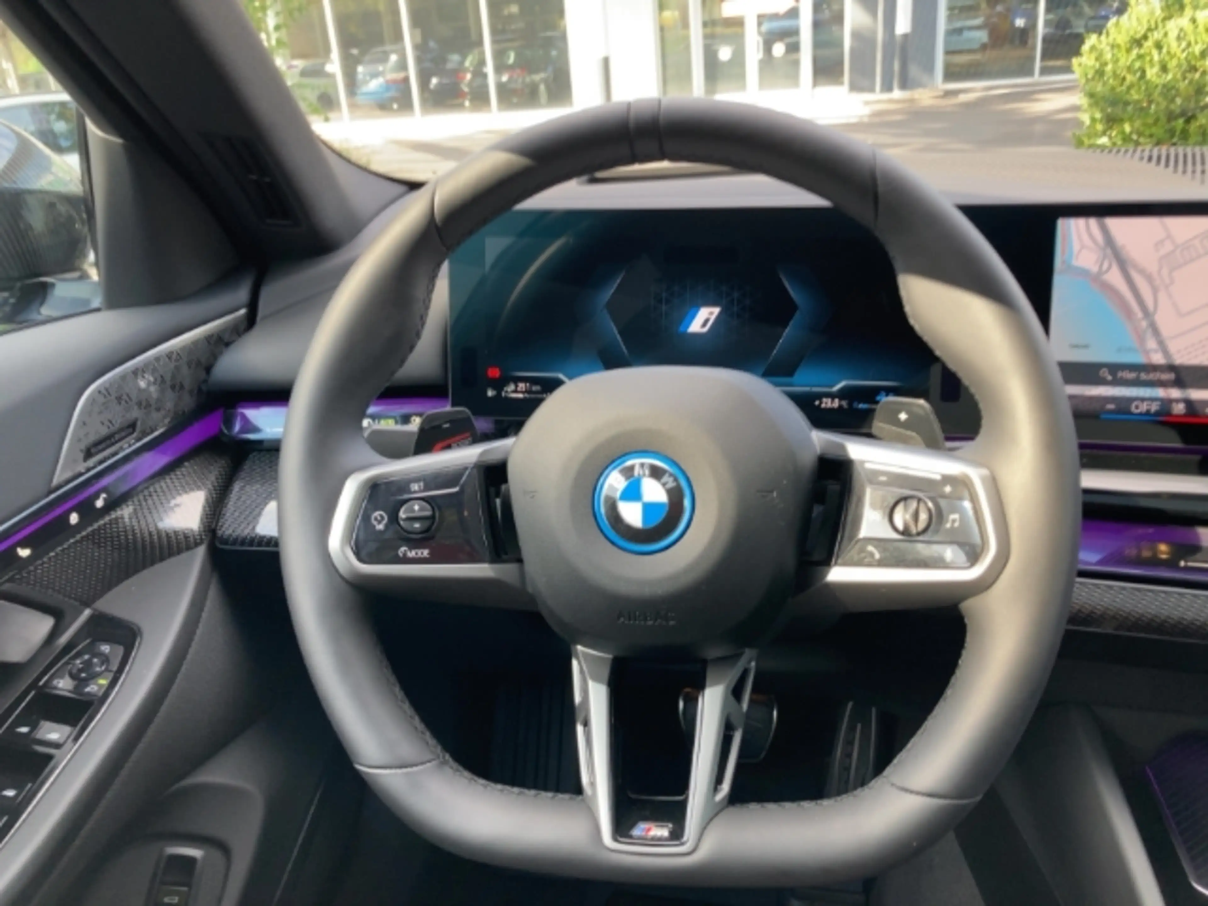 BMW 550 e xDrive Touring Sportpaket HUD AD AHK-el. klappb. — photo 9