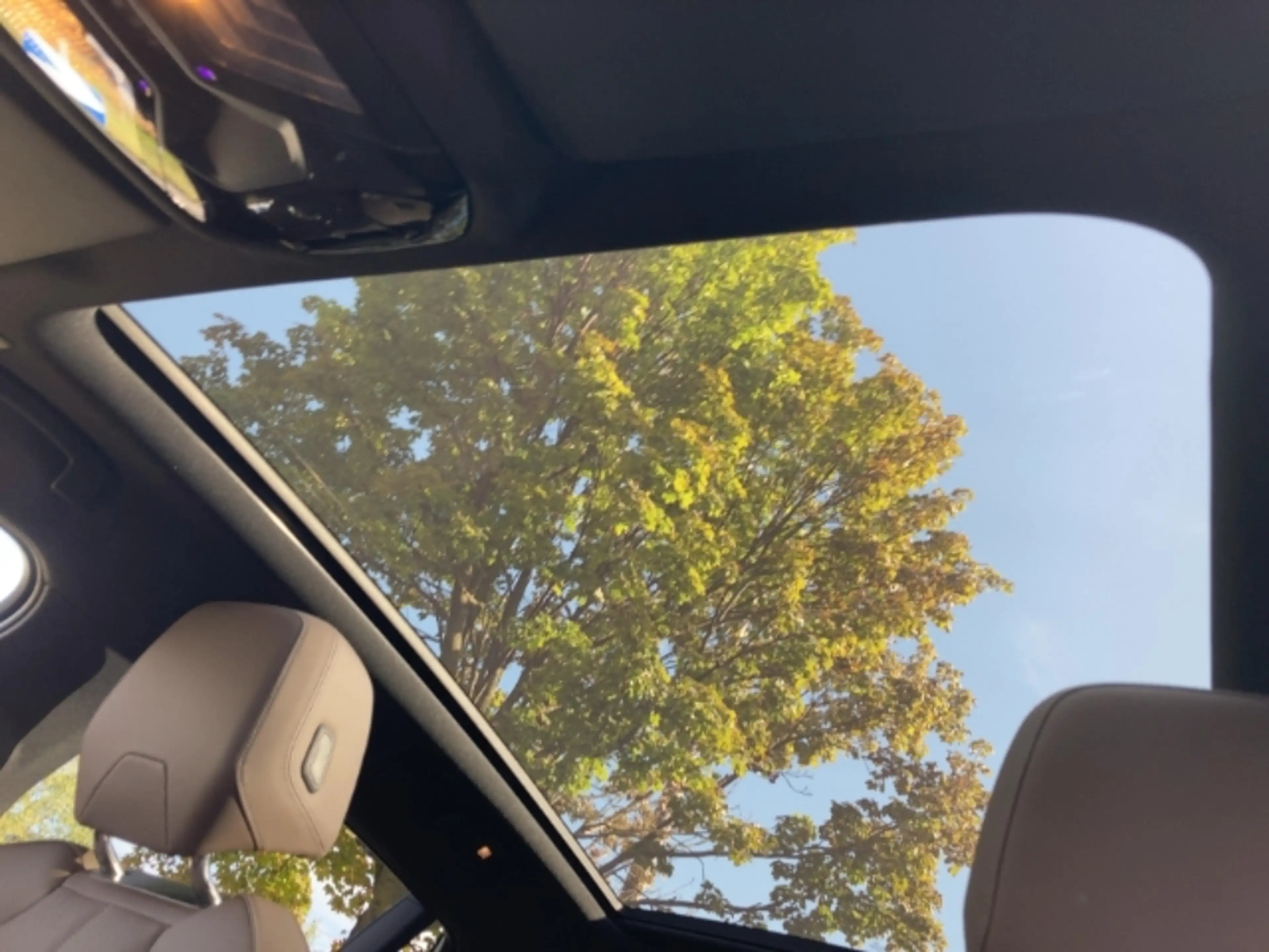 BMW 550 e xDrive Touring Sportpaket HUD AD AHK-el. klappb. — photo 15