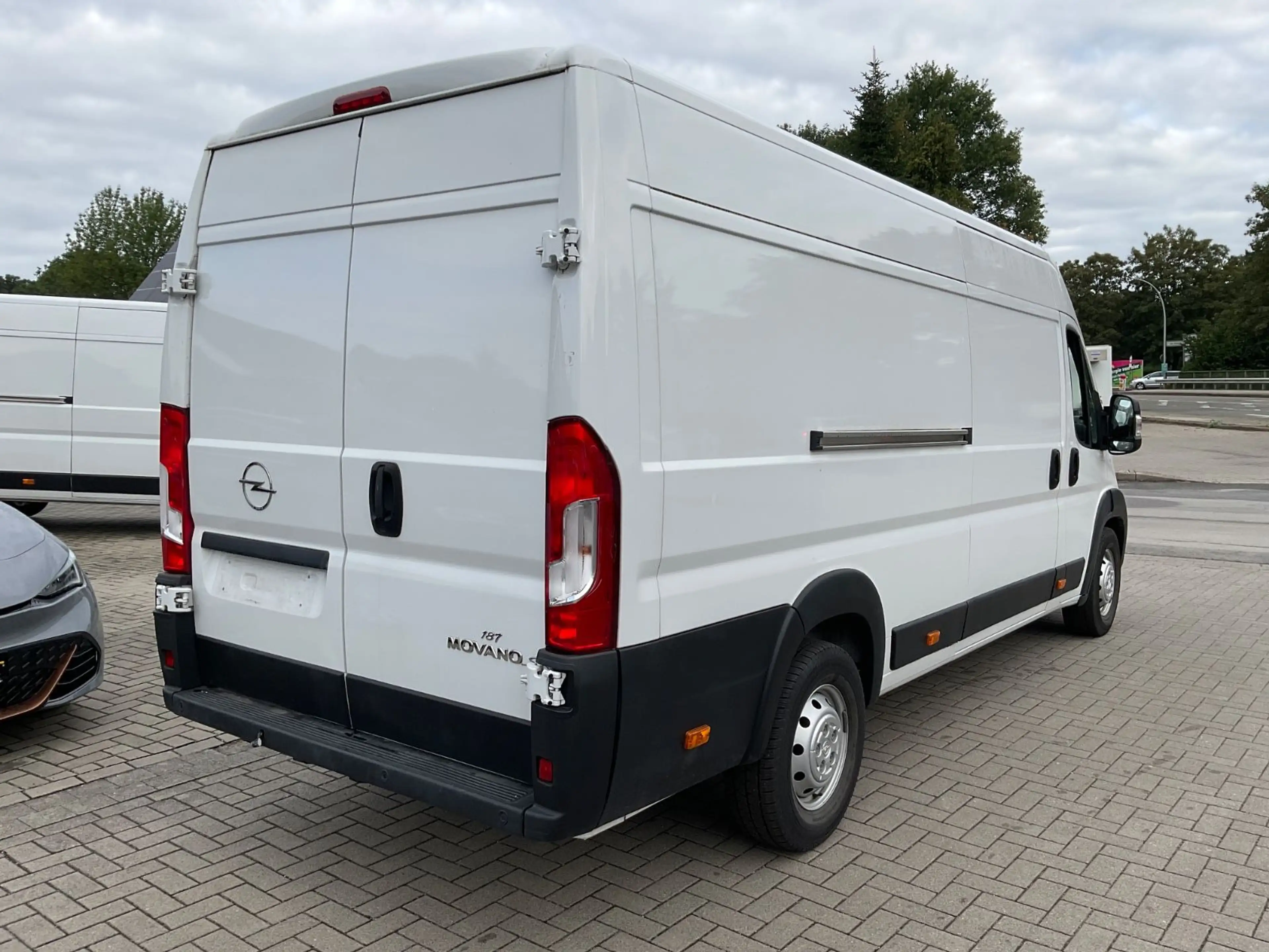 Opel Movano L4H2,Sitzheizung,Bluetooth,Allwetterreife — photo 5