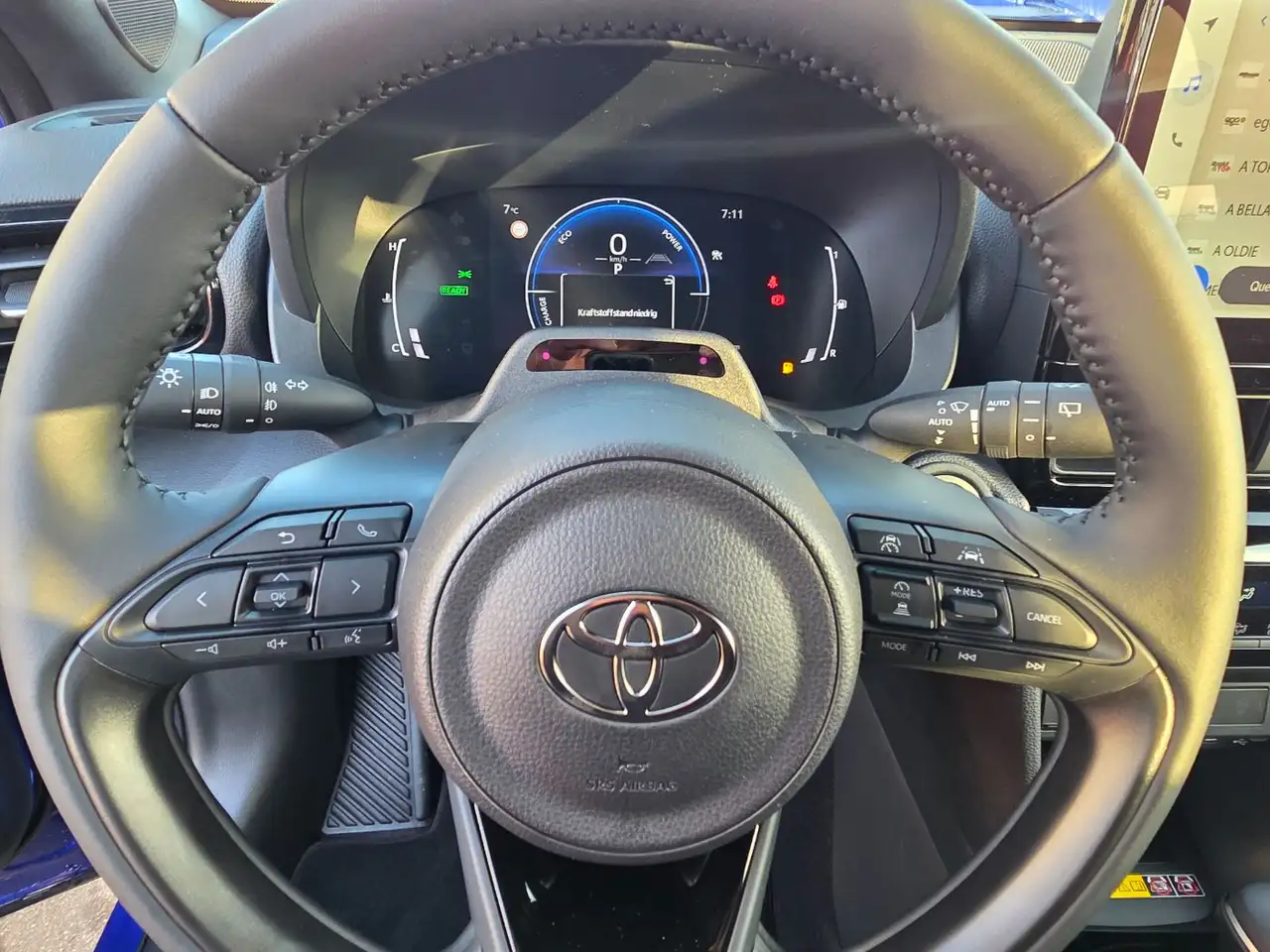 Toyota Yaris Cross 1.5 HSD Teamplayer 12