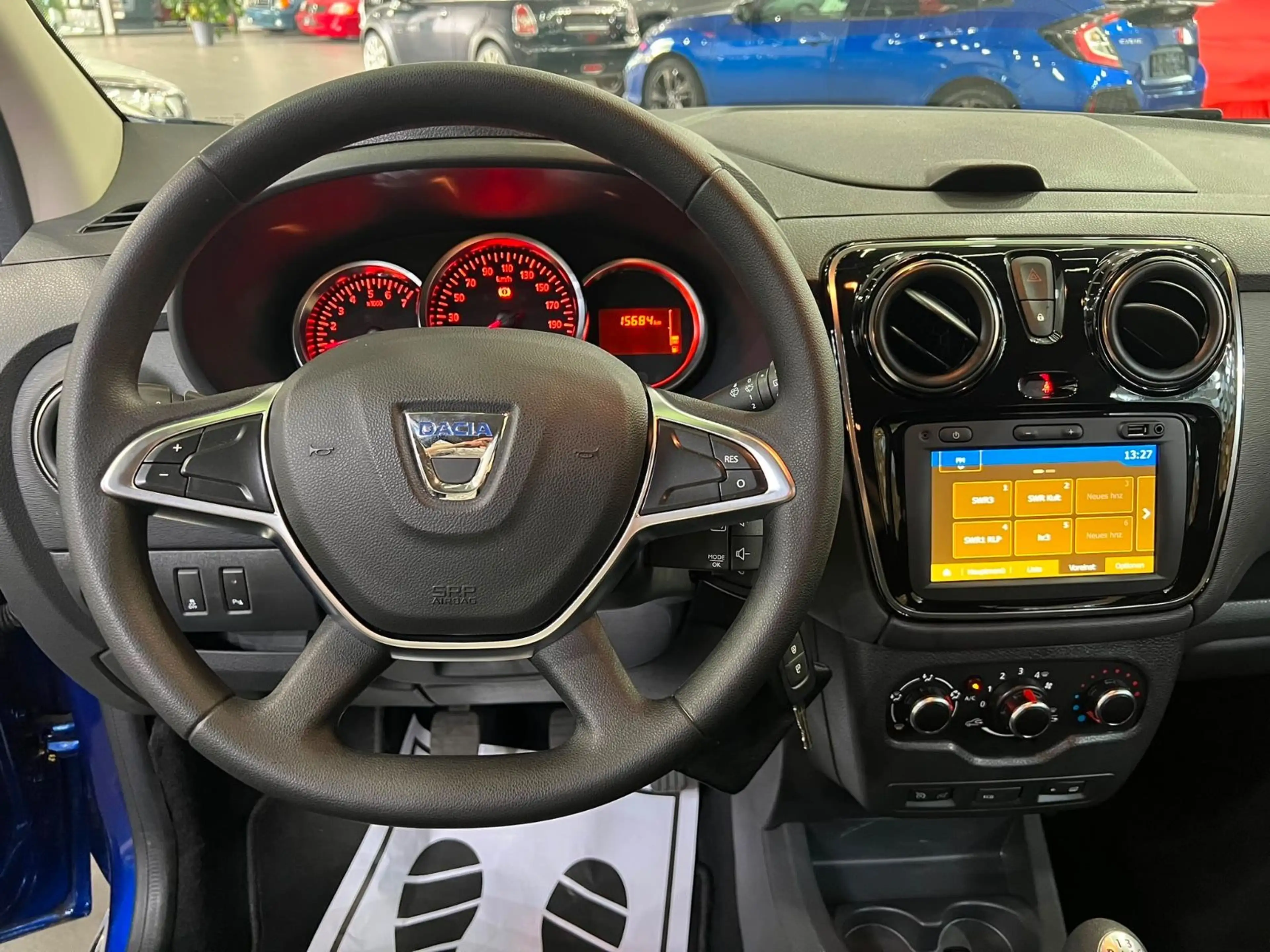 Dacia Lodgy Comfort /Navi/Klima/PDC/1.Hand/ — photo 7