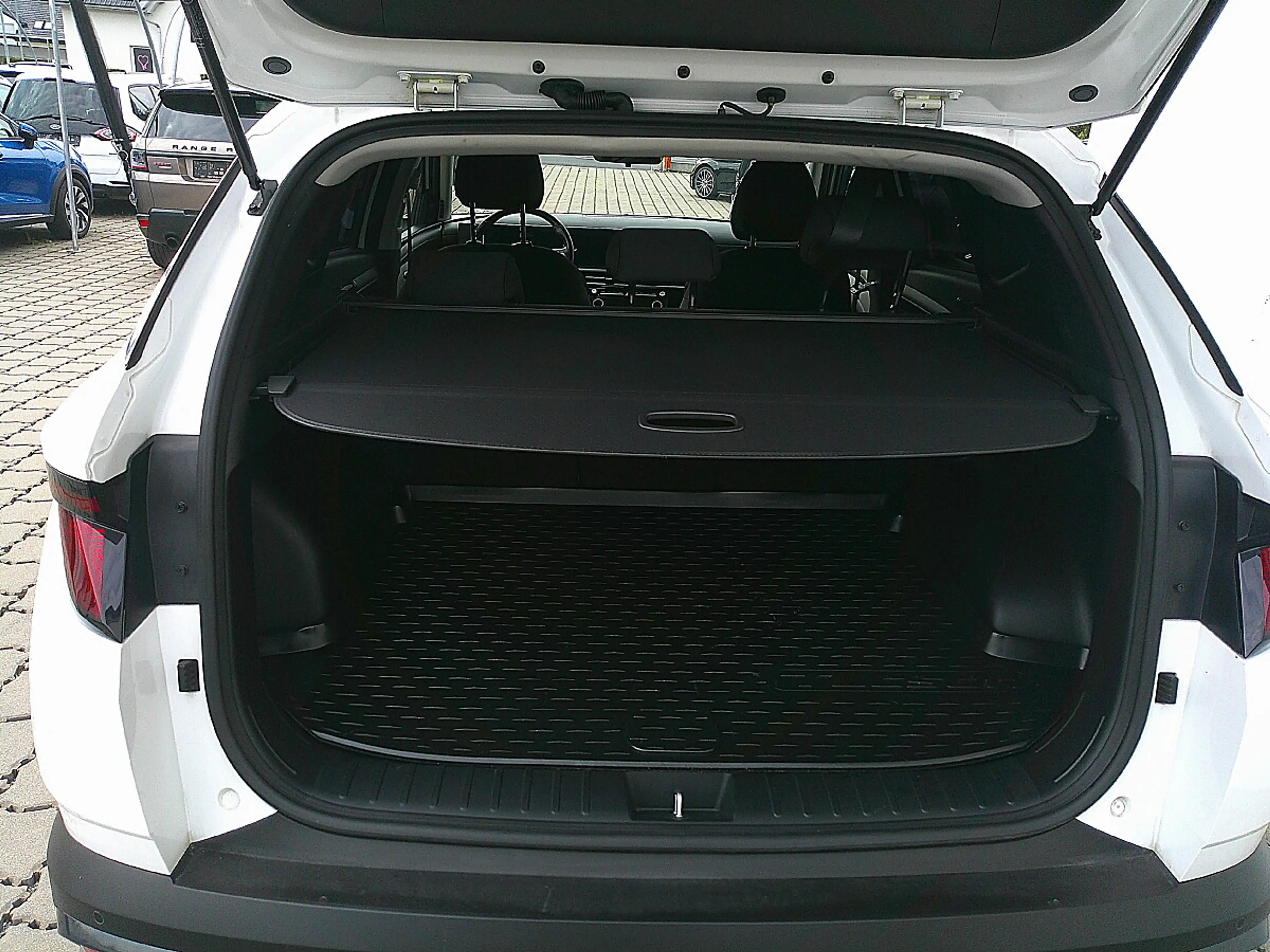 Hyundai TUCSON Tucson 1,6 T-GDI HEV 2WD Taxi Aut. — photo 5