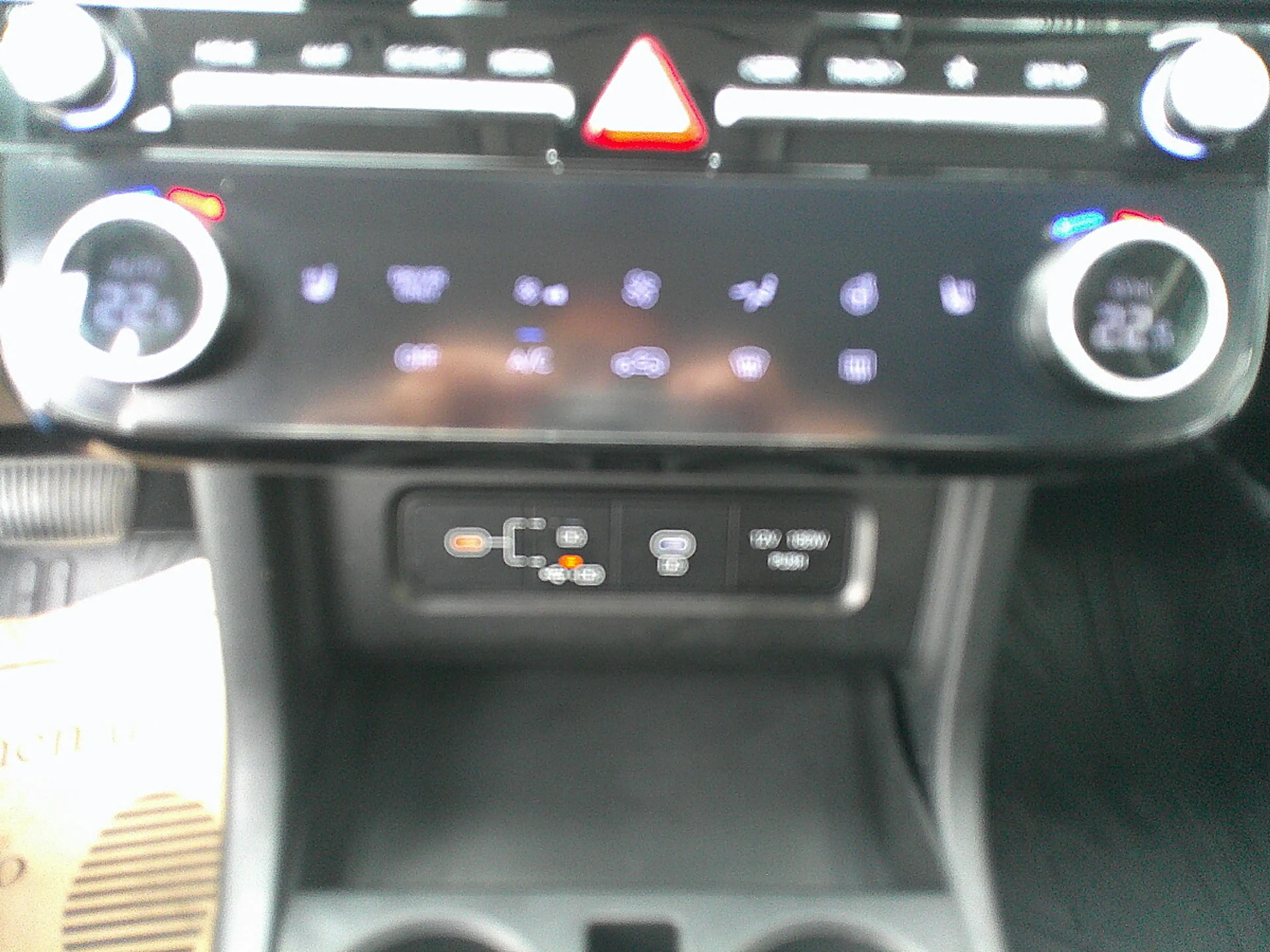 Hyundai TUCSON Tucson 1,6 T-GDI HEV 2WD Taxi Aut. — photo 15