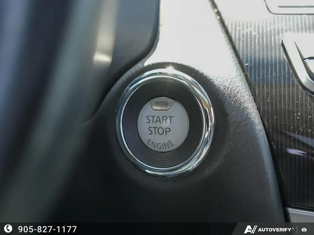 Infiniti QX60 снимка Infiniti QX60