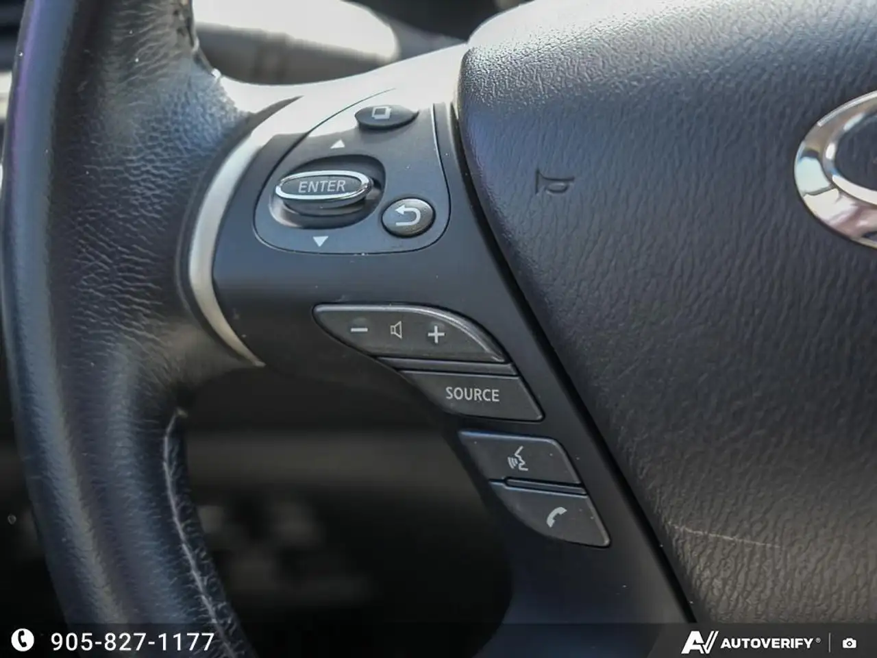 Infiniti QX60 снимка Infiniti QX60