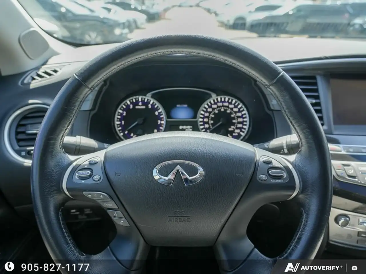 Infiniti QX60 снимка Infiniti QX60