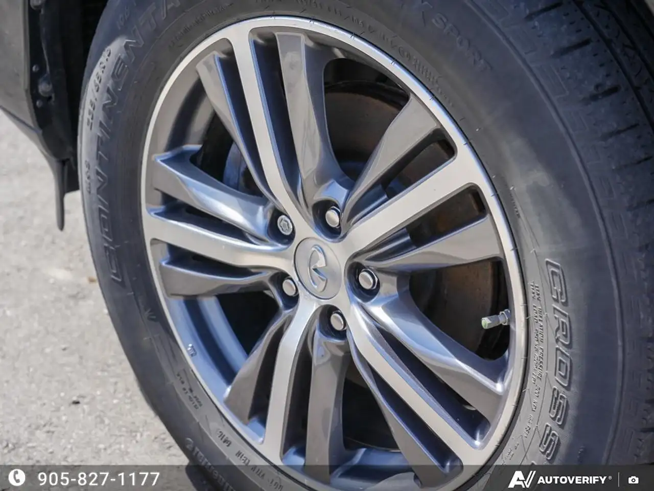 Infiniti QX60 снимка Infiniti QX60