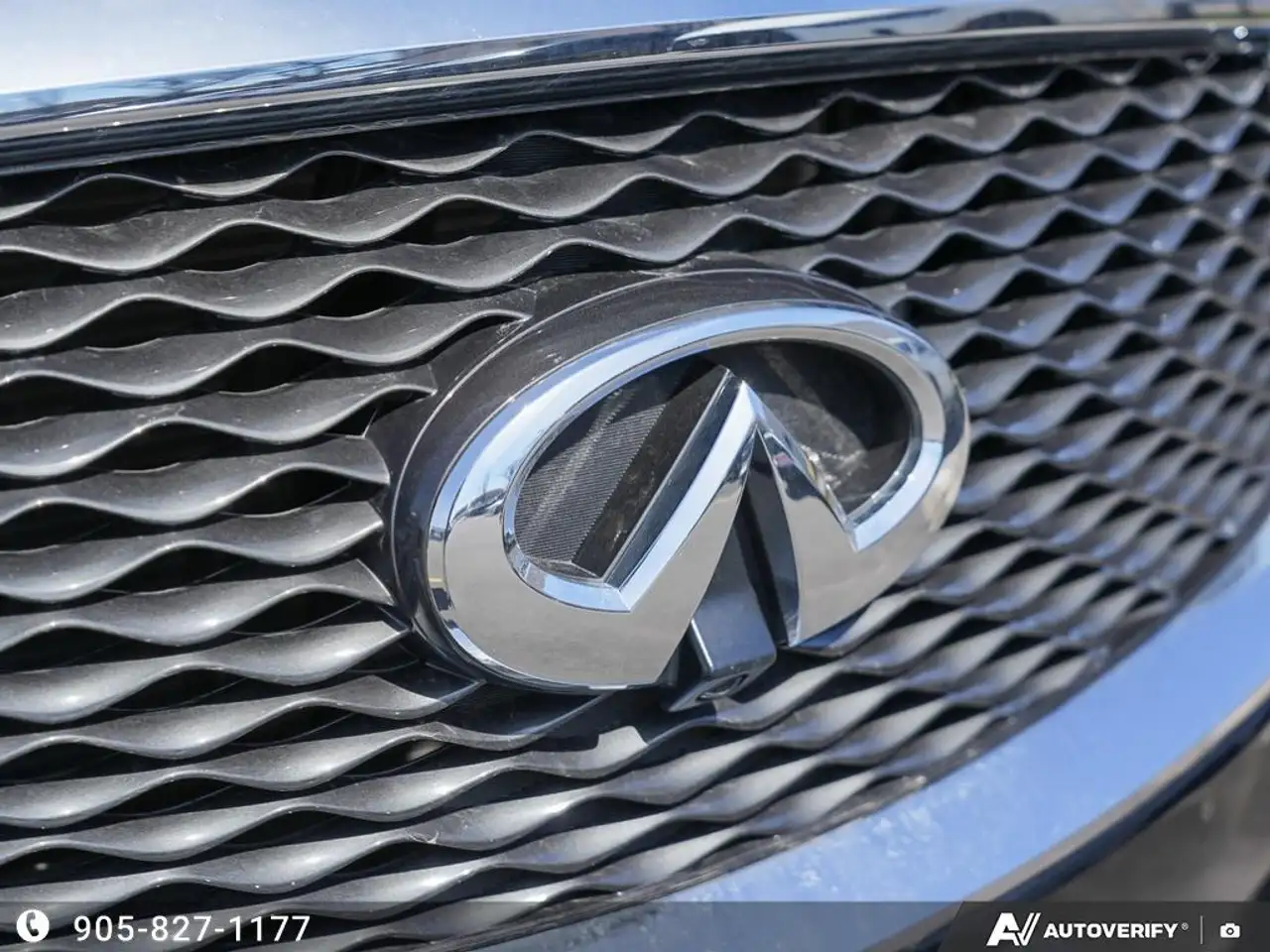 Infiniti QX60 снимка Infiniti QX60