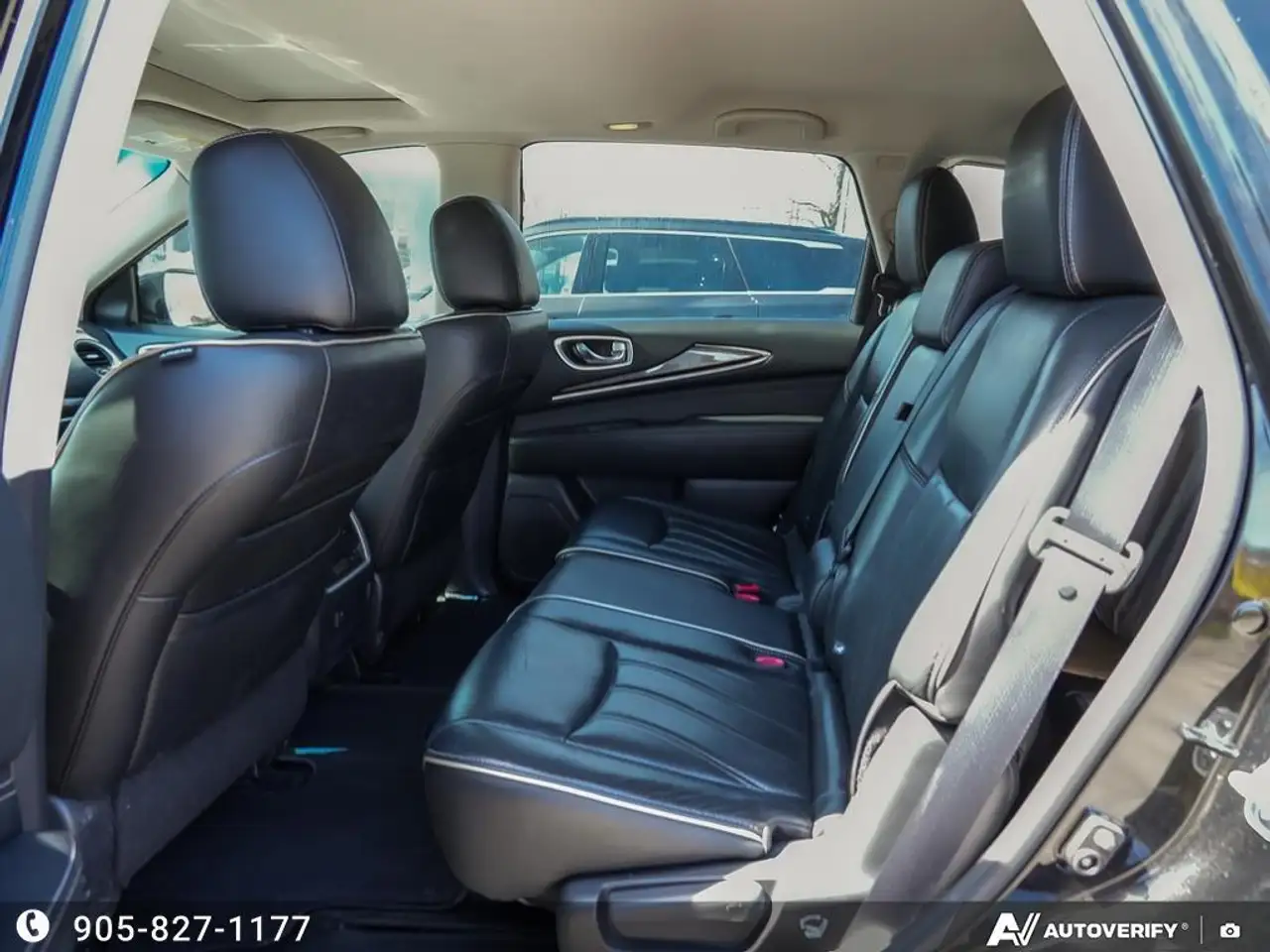 Infiniti QX60 снимка Infiniti QX60