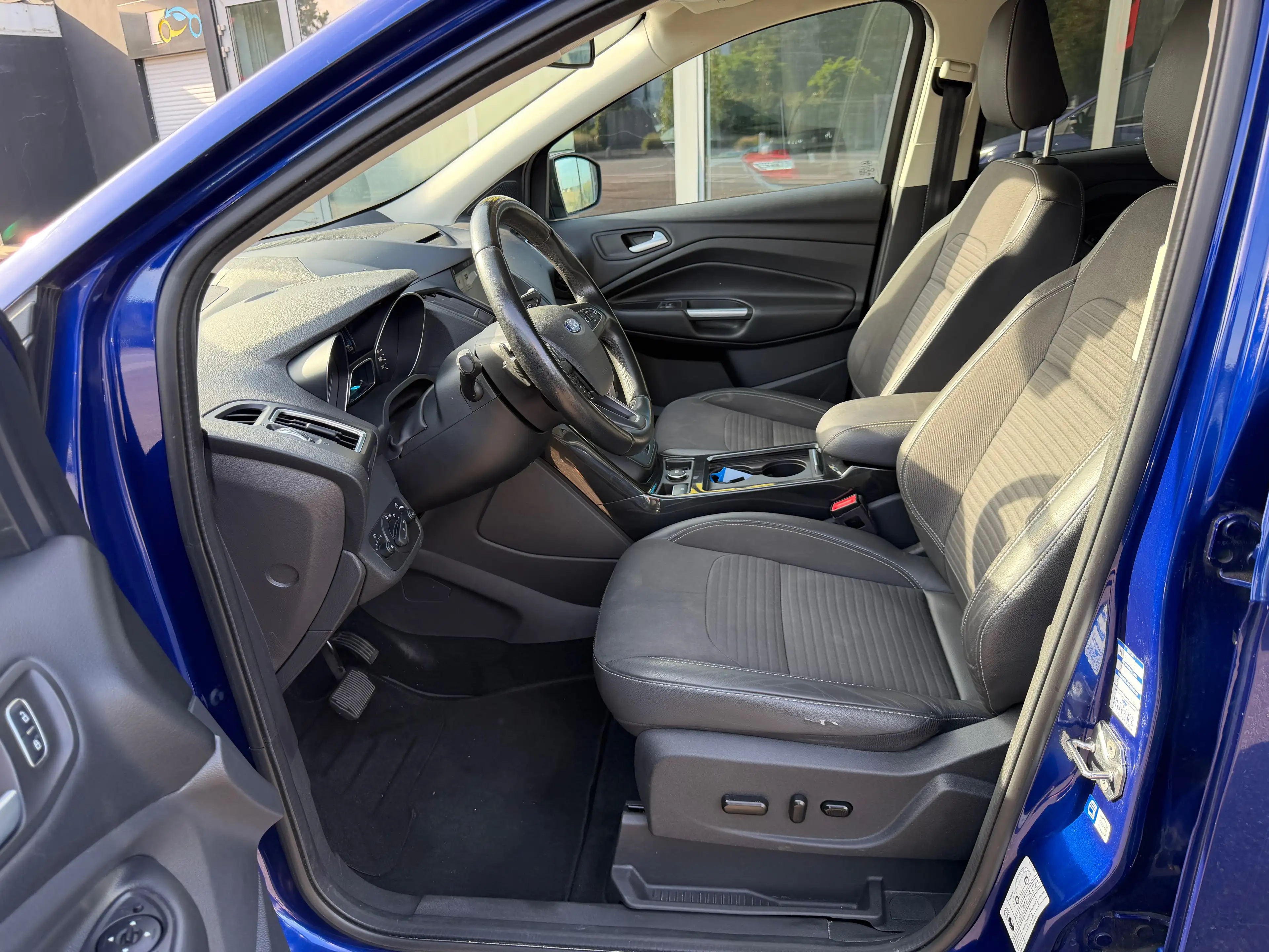 Ford Kuga Kuga 1.5 TDCi FWD Titanium PS — photo 10