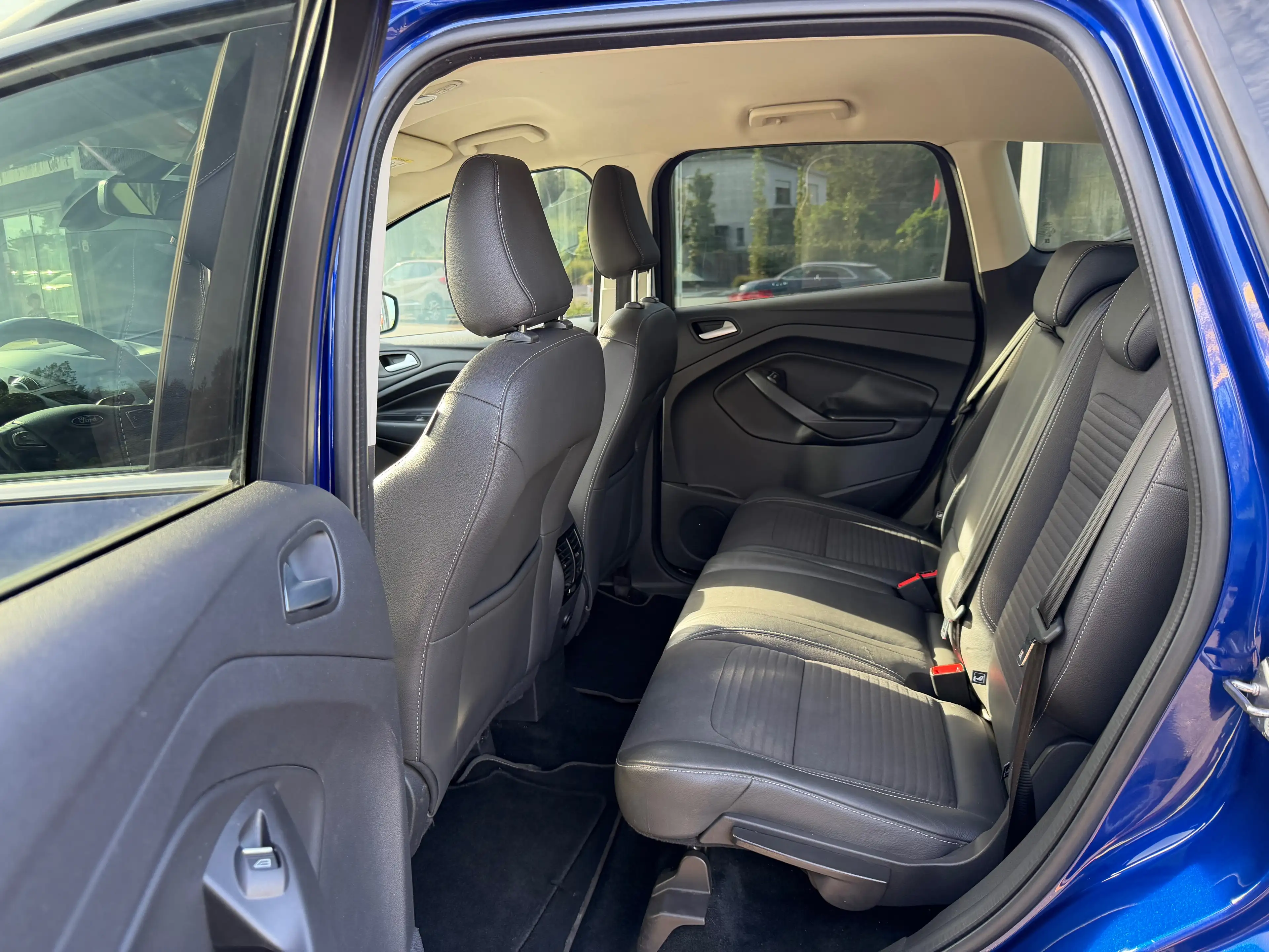 Ford Kuga Kuga 1.5 TDCi FWD Titanium PS — photo 11