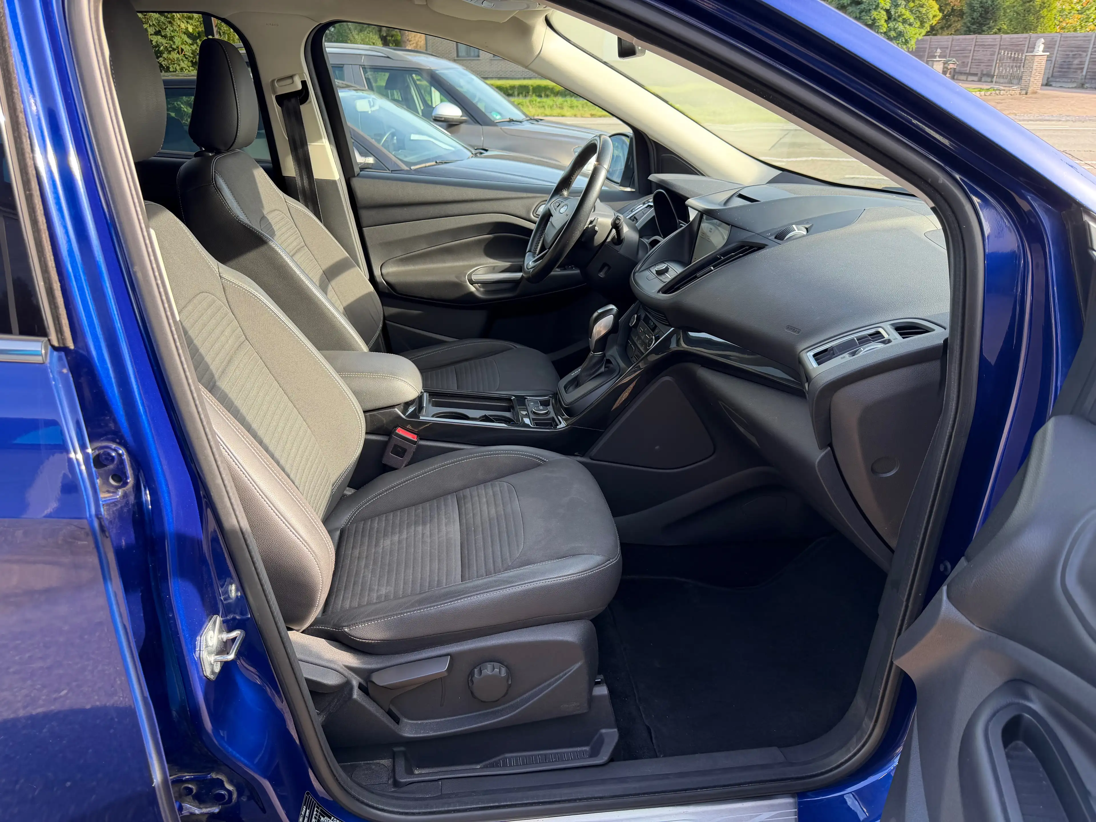 Ford Kuga Kuga 1.5 TDCi FWD Titanium PS — photo 12