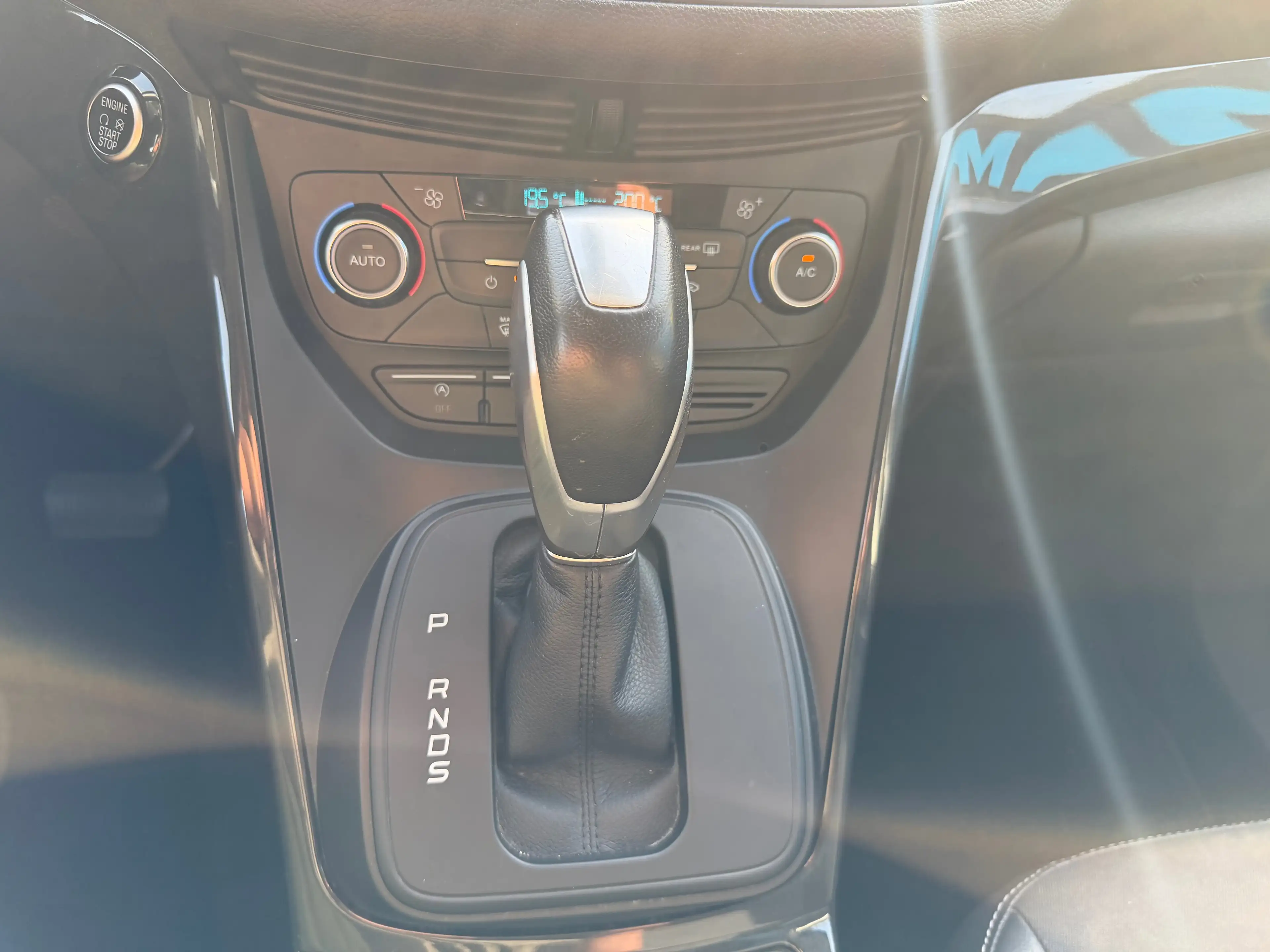 Ford Kuga Kuga 1.5 TDCi FWD Titanium PS — photo 15