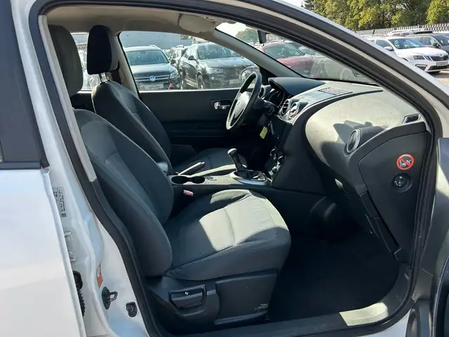Nissan Qashqai view 23