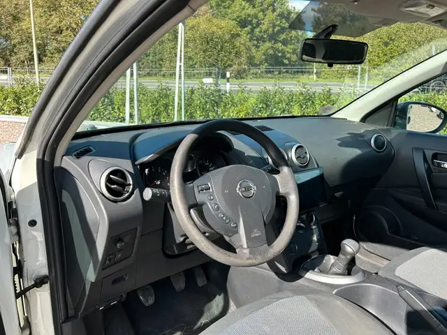 Nissan Qashqai view 14
