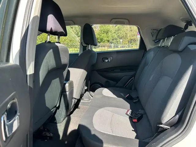 Nissan Qashqai view 19