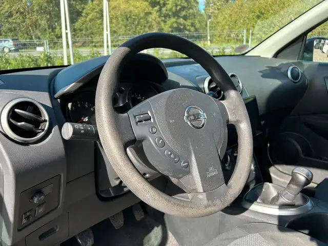 Nissan Qashqai view 17