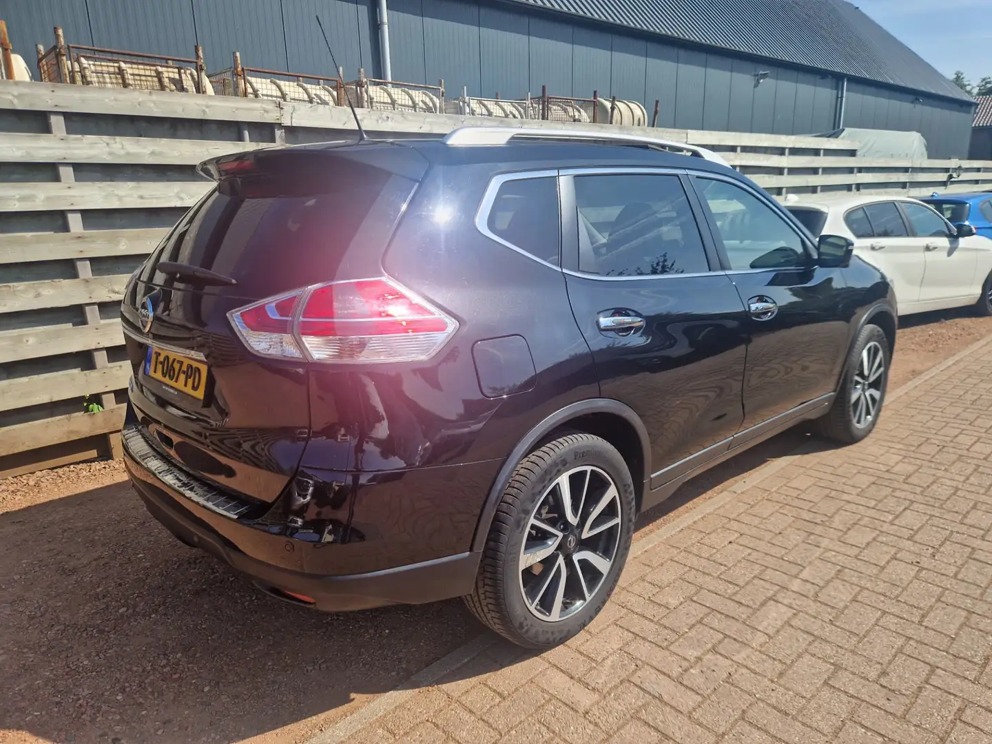 Nissan X-Trail 1.6 DIG-T N-Connecta Panoramadak Noir - 2
