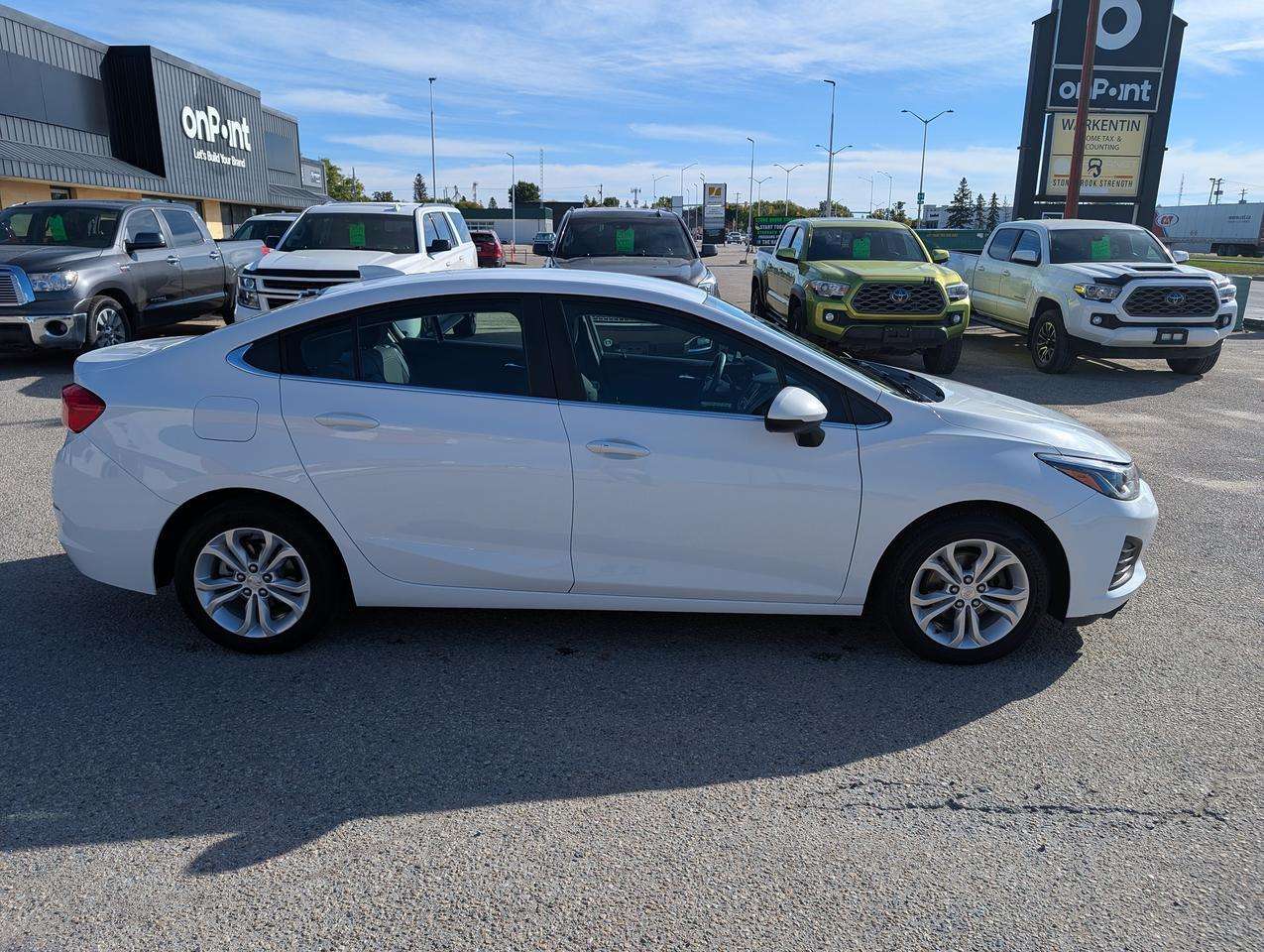 2019 Chevrolet Cruze 4dr Sdn LT | Heated Seats | Navigation — снимка 3