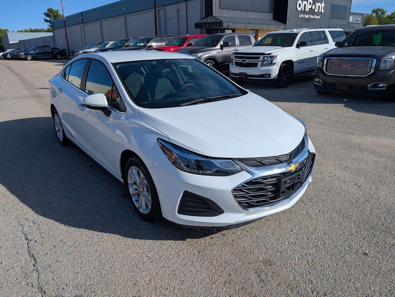 2019 Chevrolet Cruze 4dr Sdn LT | Heated Seats | Navigation — снимка 2