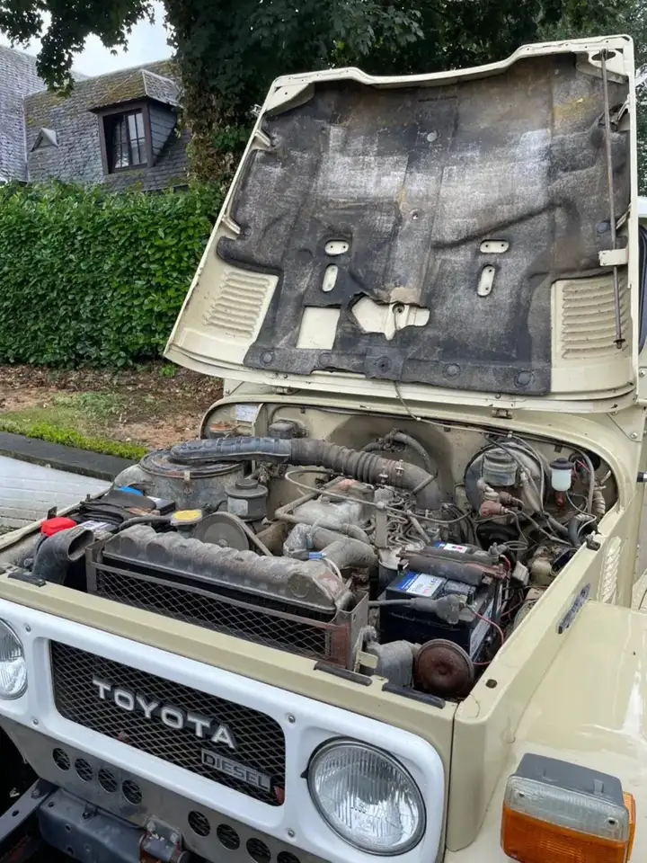 Toyota Land Cruiser RJ 70, foto 5