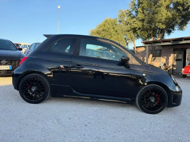 Abarth 595 view 6