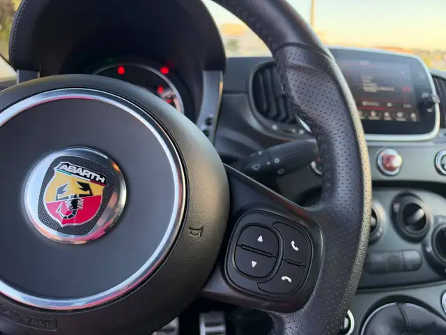 Abarth 595 view 14