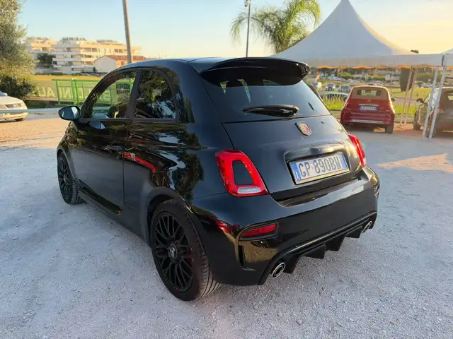 Abarth 595 view 3