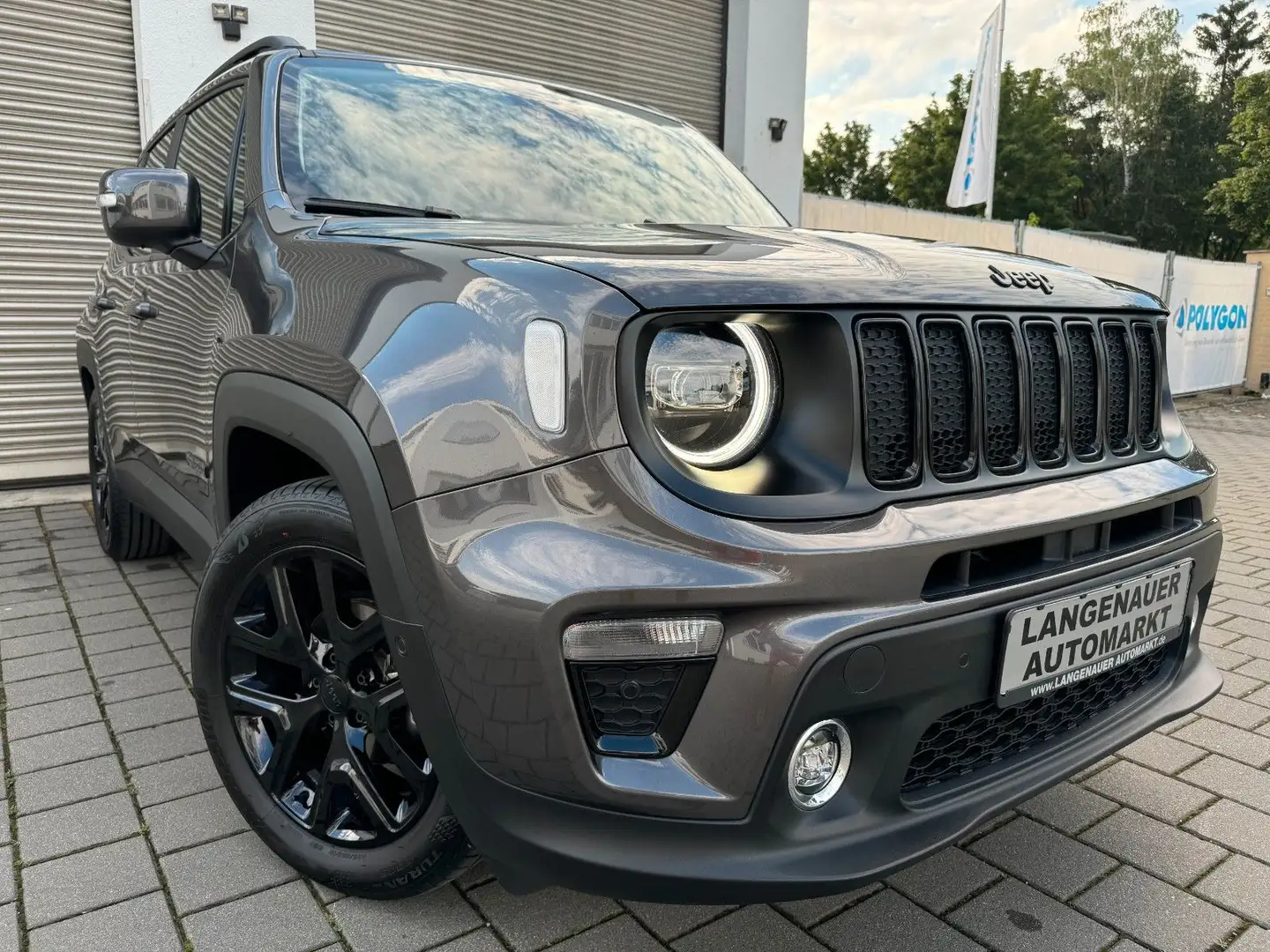 Jeep Renegade Limited -Aus 1.Hd"Navi"LED"R-Kam"18-Zol Grau - 1