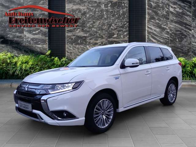 Imagine Mitsubishi Outlander Outlander Plug-In Hybrid 2.4 4WD  Spirit