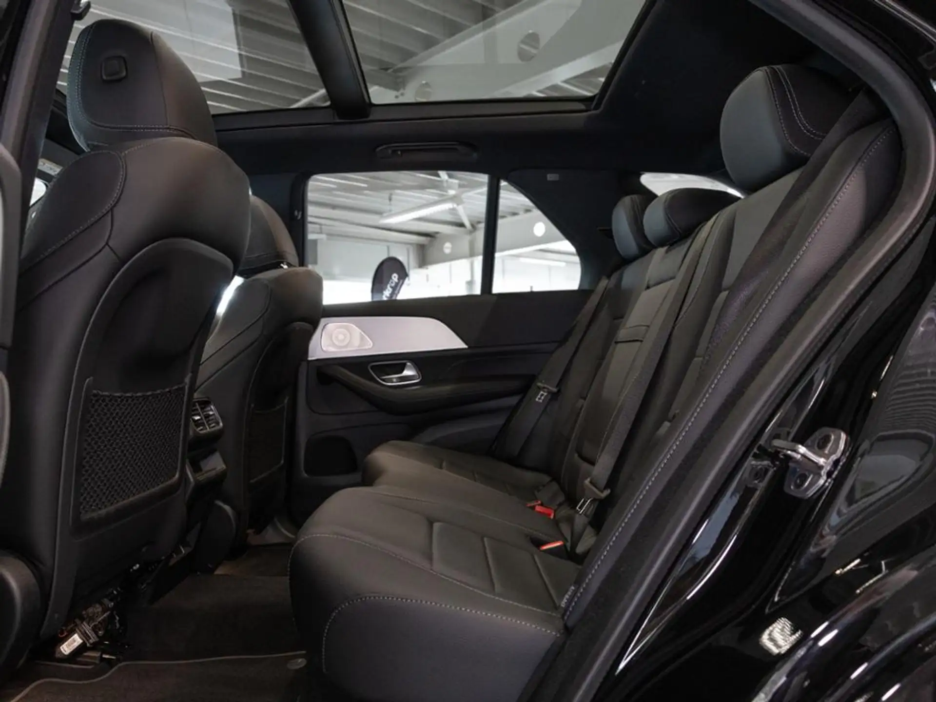 Mercedes-Benz GLE GLE 400 2025 검정 사진 7
