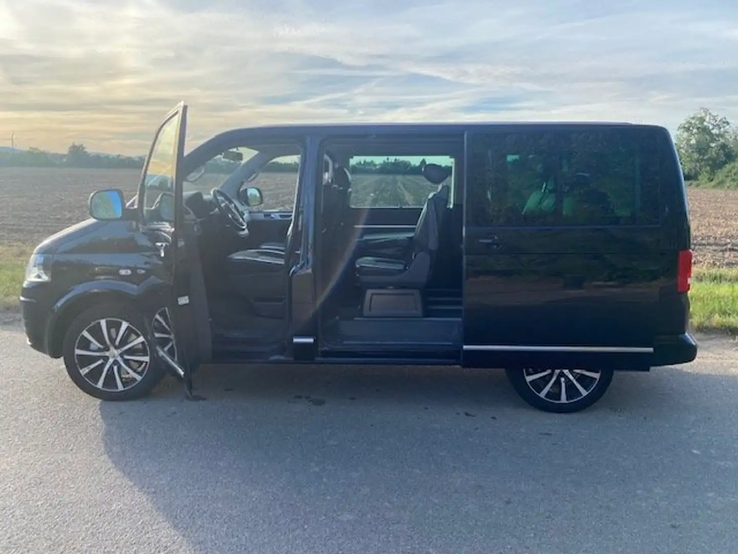 Volkswagen T5 Multivan Multivan Highline Schwarz - 2