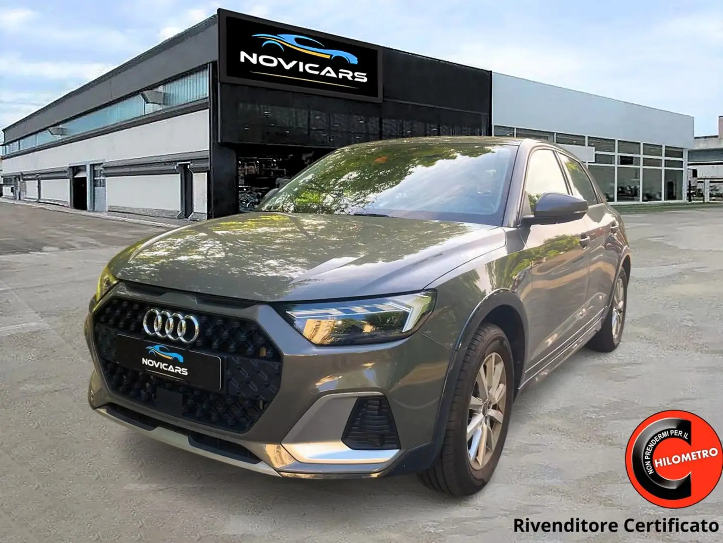 Audi A1 A1 allstreet 30 1.0 tfsi Business 116cv s tronic Grigio - 1