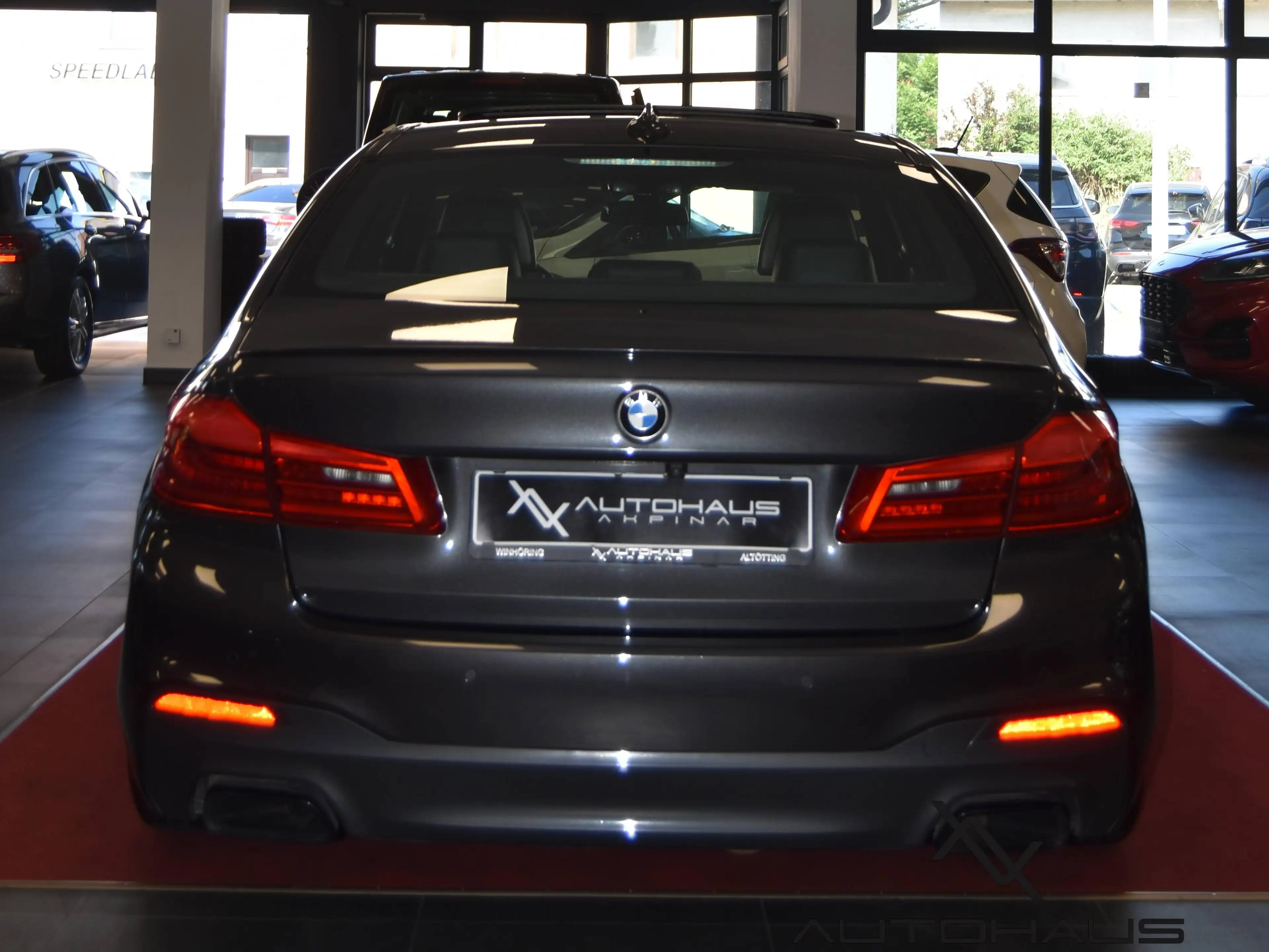 BMW M550 d xDrive LASER HuD SITZHZG KAM CARPL MEMORY — photo 6