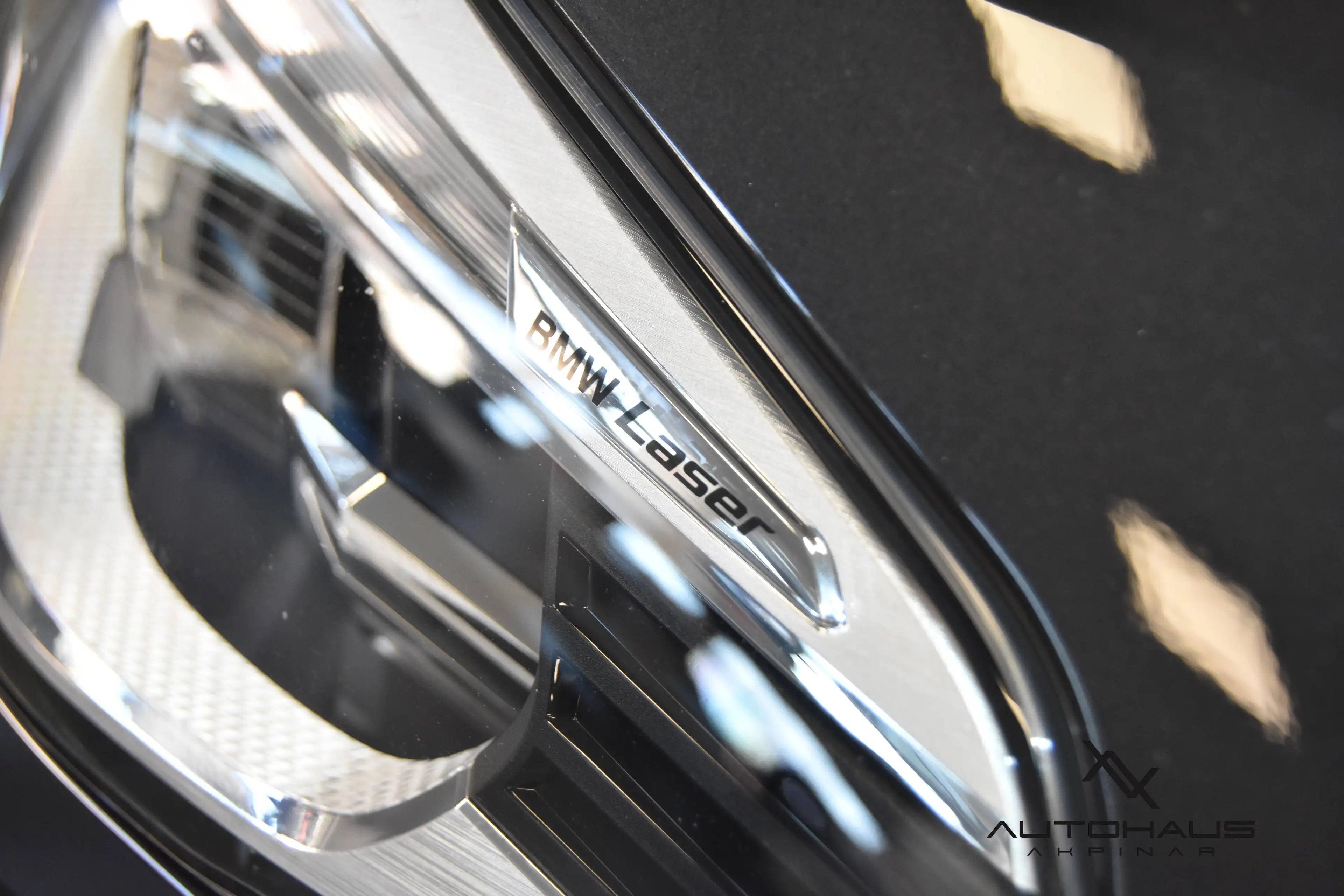 BMW M550 d xDrive LASER HuD SITZHZG KAM CARPL MEMORY — photo 11