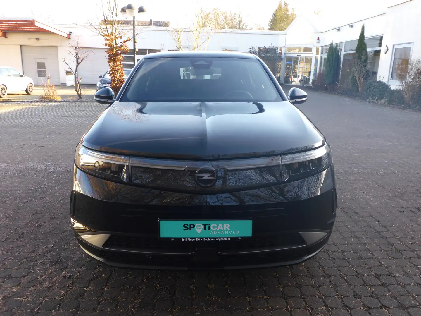 Opel Grandland 1.2 48V Mild- Hybrid mit Anhängerkupplung Schwarz - 1