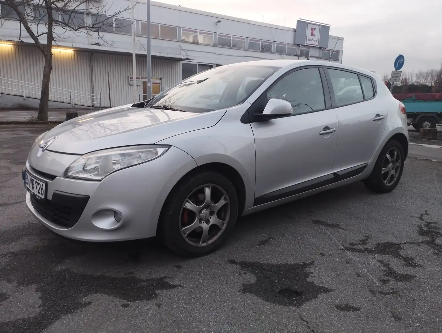 Renault Megane III 1.6 16V 110 Dynamique - 2
