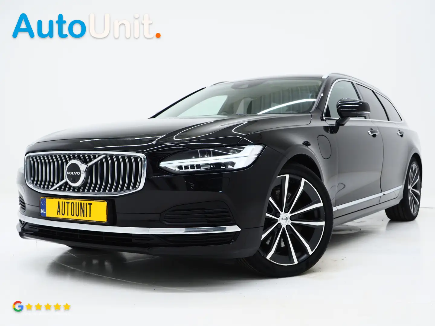 Volvo V90 2.0 T8 AWD Inscription | Panoramadak | Trekhaak | Zwart - 1