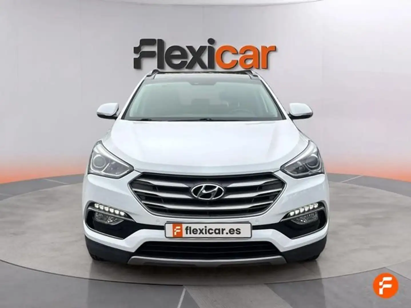 Hyundai SANTA FE 2.2CRDi 4x2 Klass Sky 7s Blanco - 2