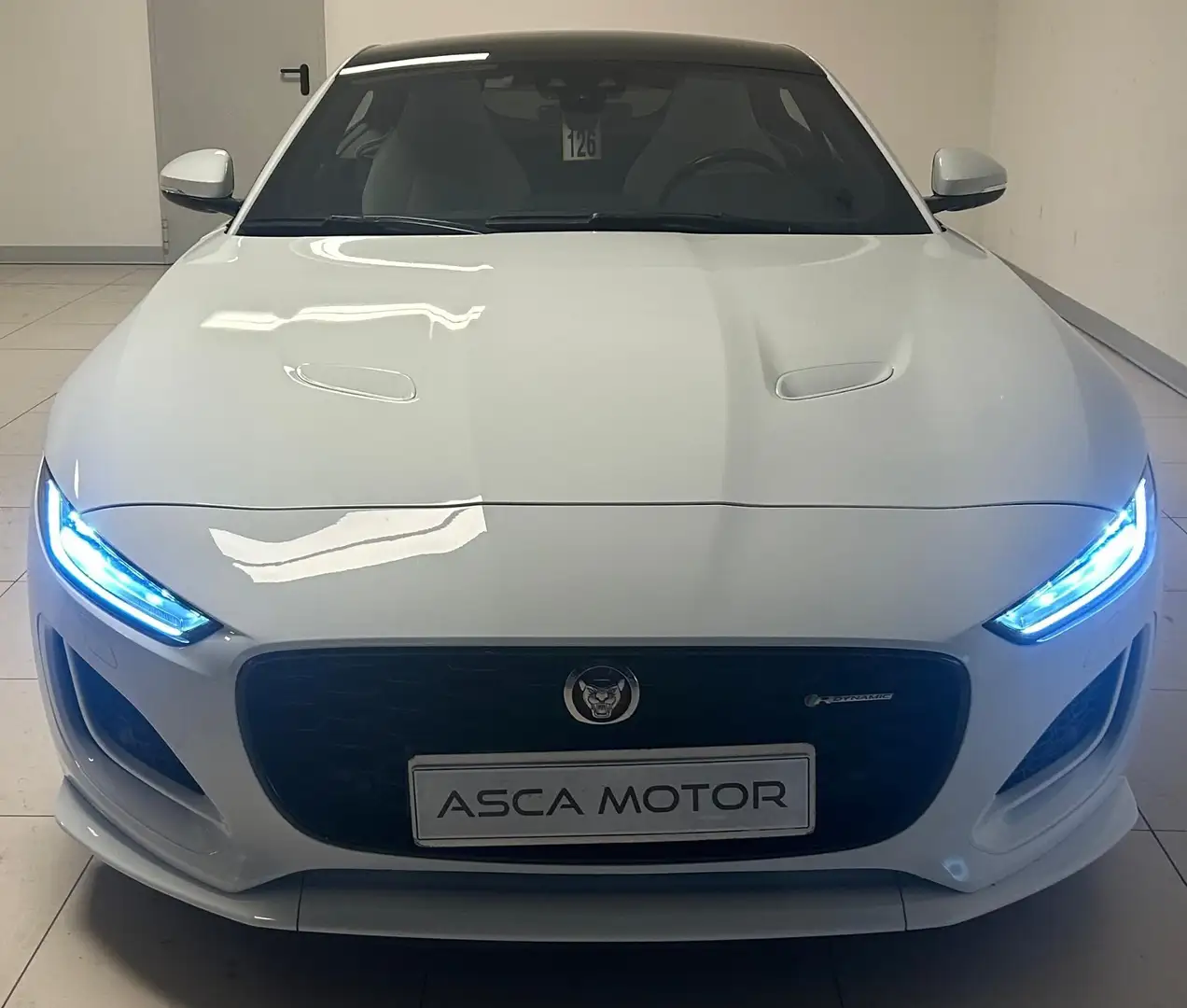 Jaguar F-Type 5.0 V8 aut. AWD Coupé R Bianco - 2