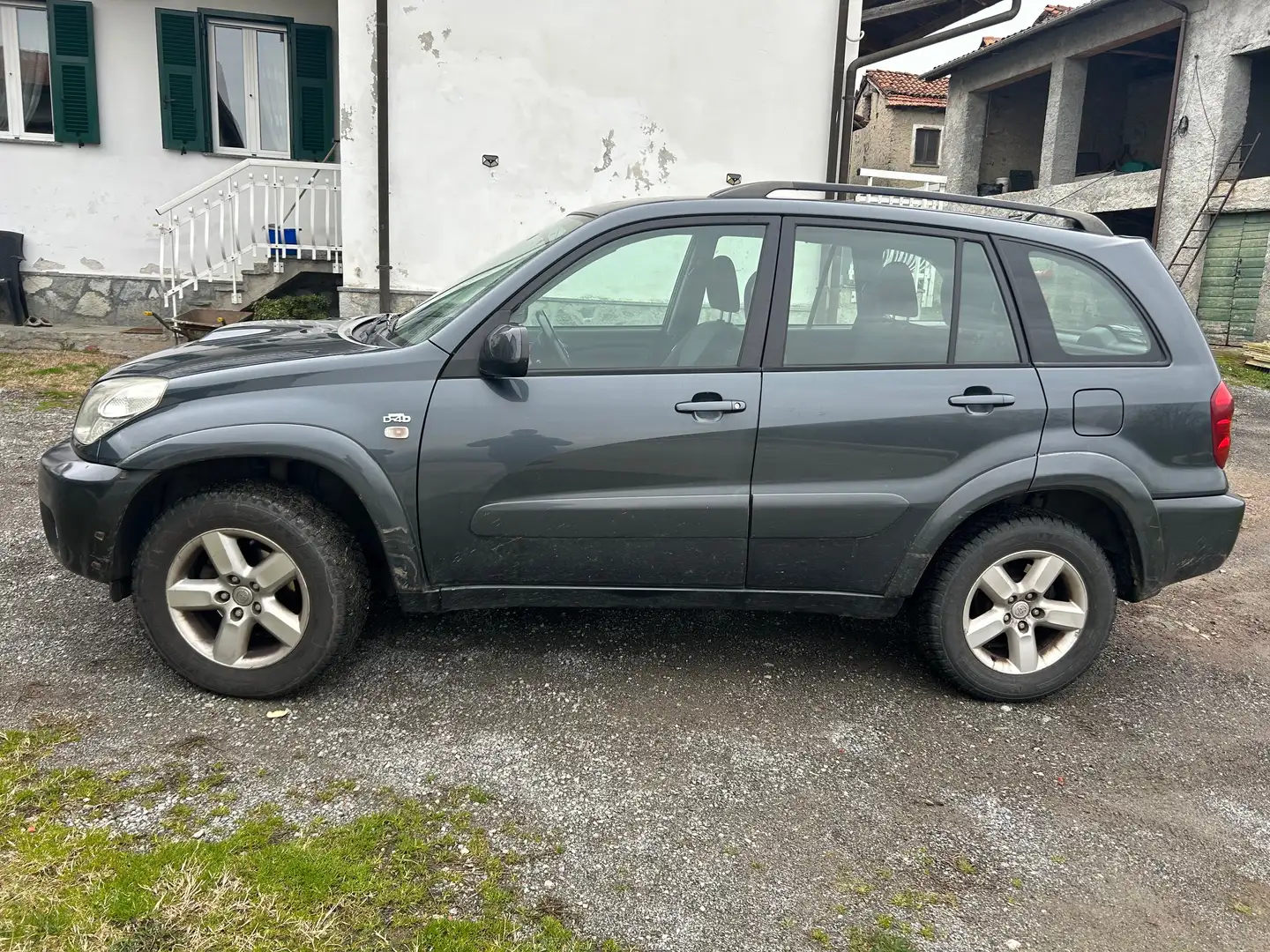 Toyota RAV 4 Rav4 II 2001 RAV4 5p 2.0 d-4d 16v FL Nero - 2