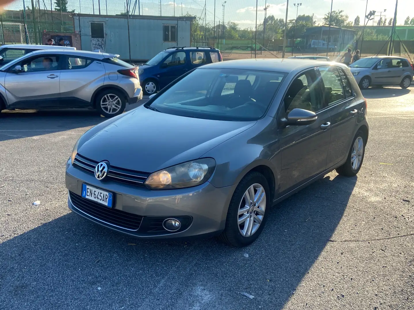 Volkswagen Golf Golf VI 2008 5p 2.0 tdi Highline 140cv dsg Grigio - 1